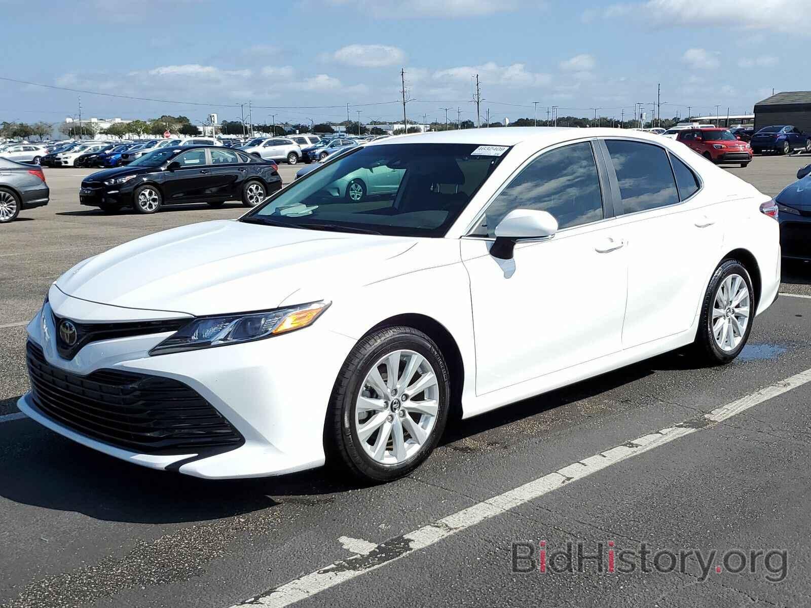 Photo 4T1B11HK5KU733024 - Toyota Camry LE 2019