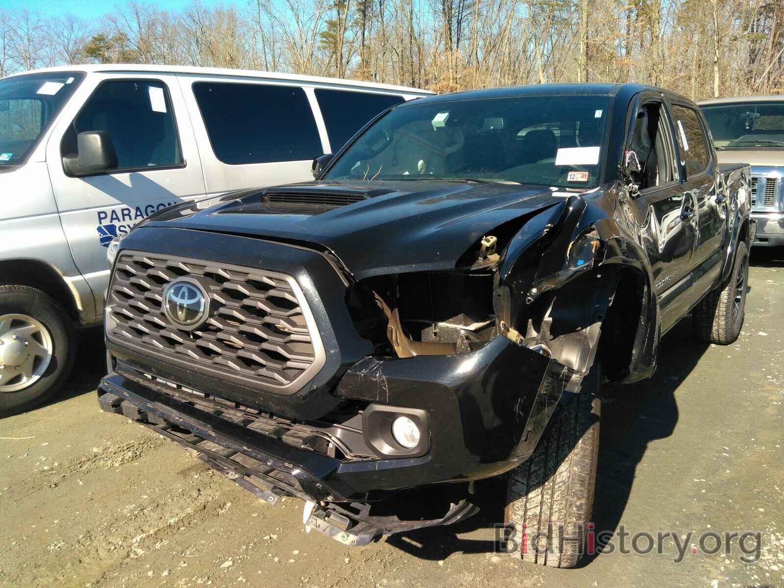 Photo 5TFCZ5AN0LX221538 - Toyota Tacoma 4WD 2020