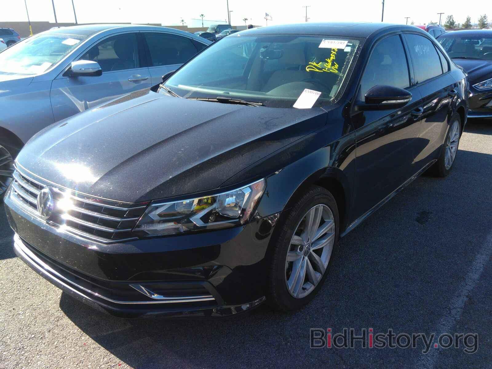 Фотография 1VWLA7A35KC010761 - Volkswagen Passat 2019