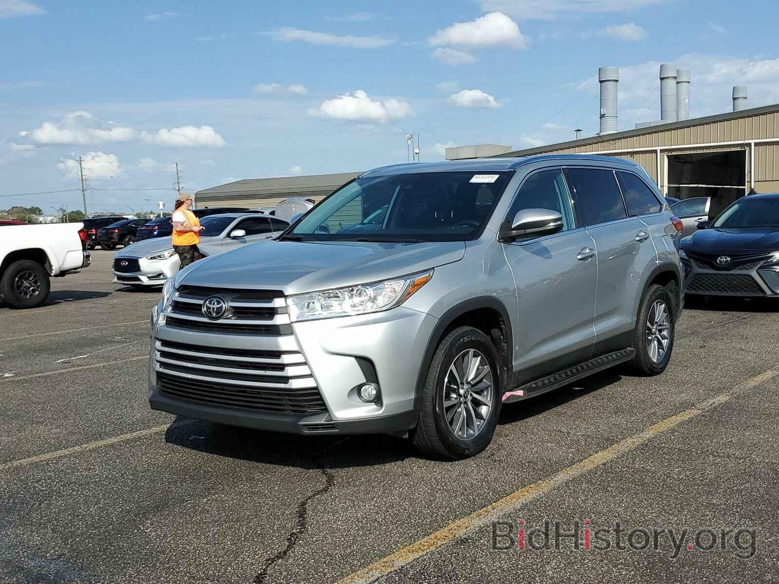 Photo 5TDKZRFH7KS574658 - Toyota Highlander 2019