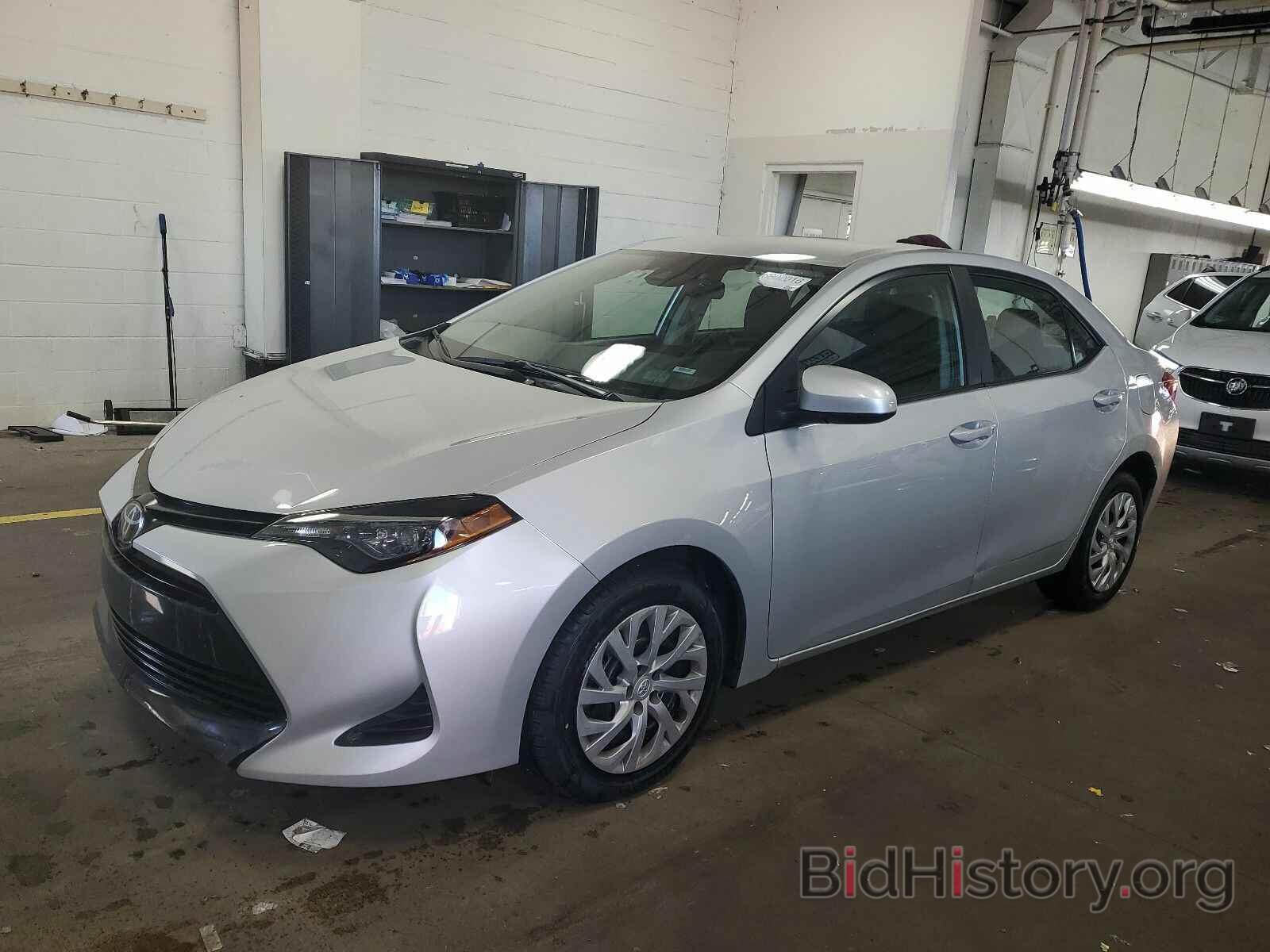 Photo 2T1BURHE4KC243210 - Toyota Corolla LE 2019