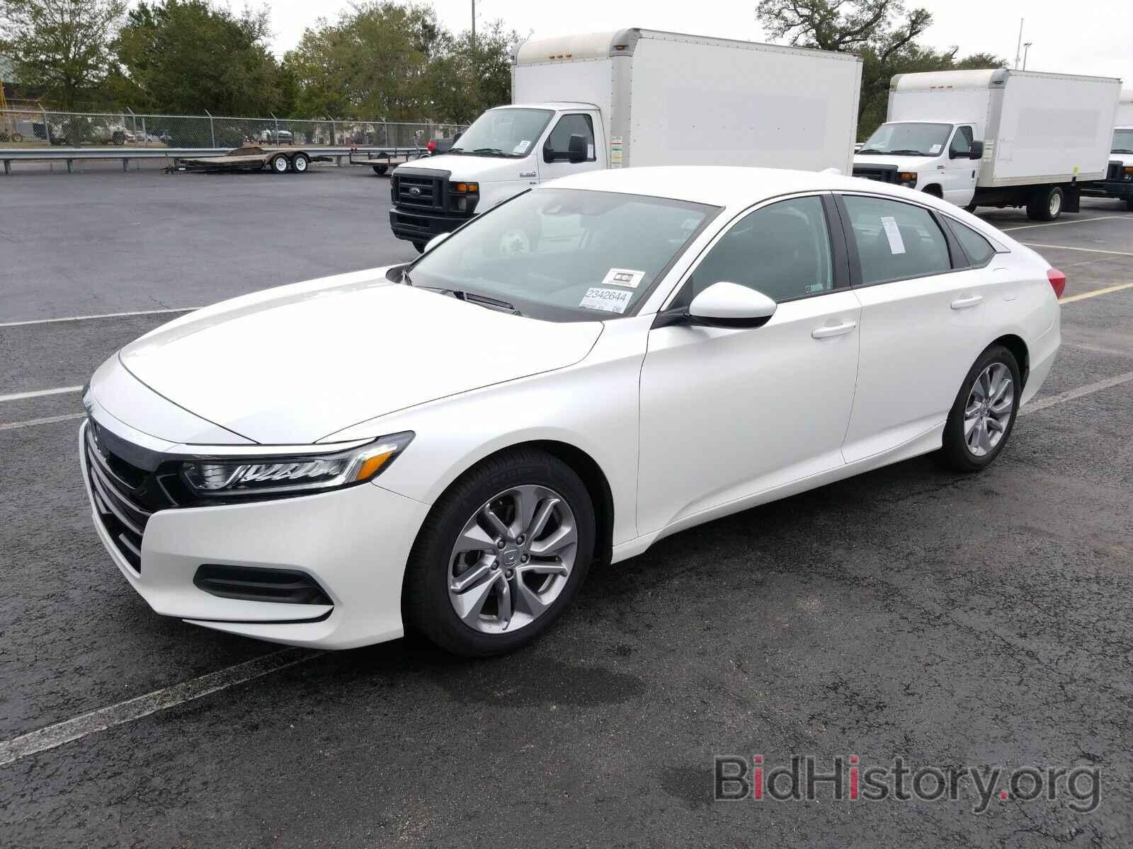 Photo 1HGCV1F19KA117496 - Honda Accord Sedan 2019