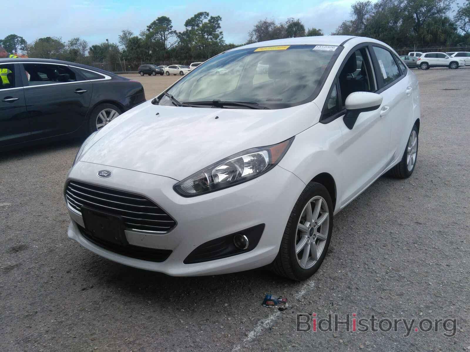 Photo 3FADP4BJ4KM105947 - Ford Fiesta 2019