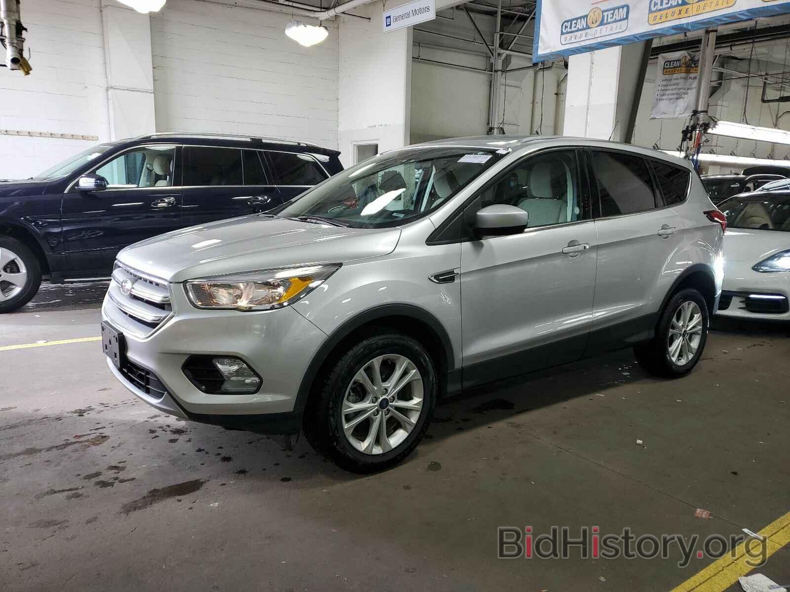 Photo 1FMCU9G98KUB83407 - Ford Escape 2019