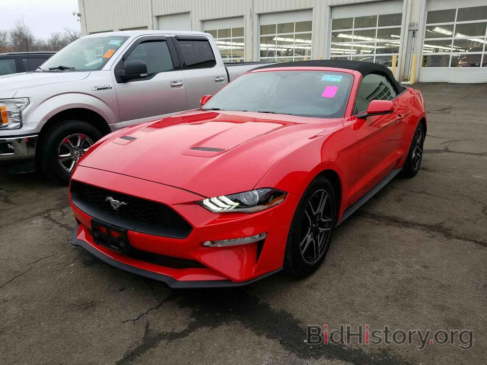 Photo 1FATP8UH5L5101202 - Ford Mustang 2020