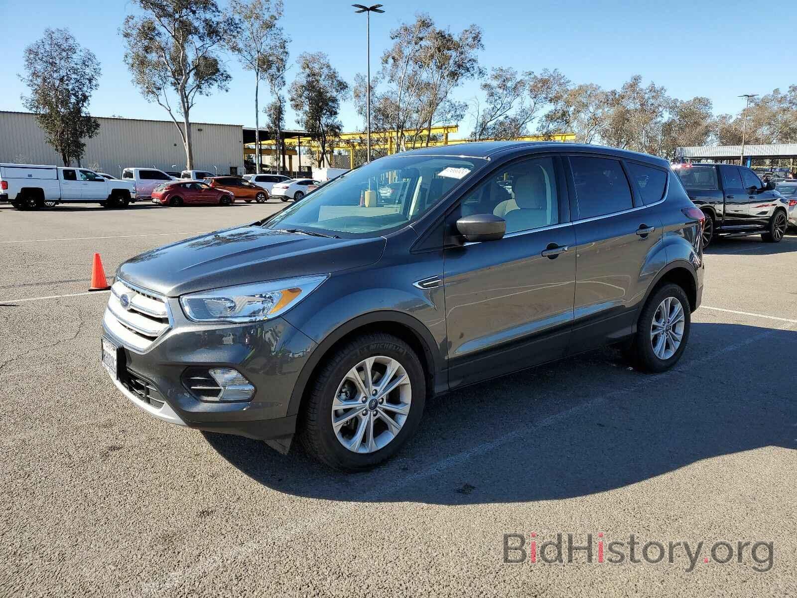 Photo 1FMCU0GD5KUA47851 - Ford Escape 2019