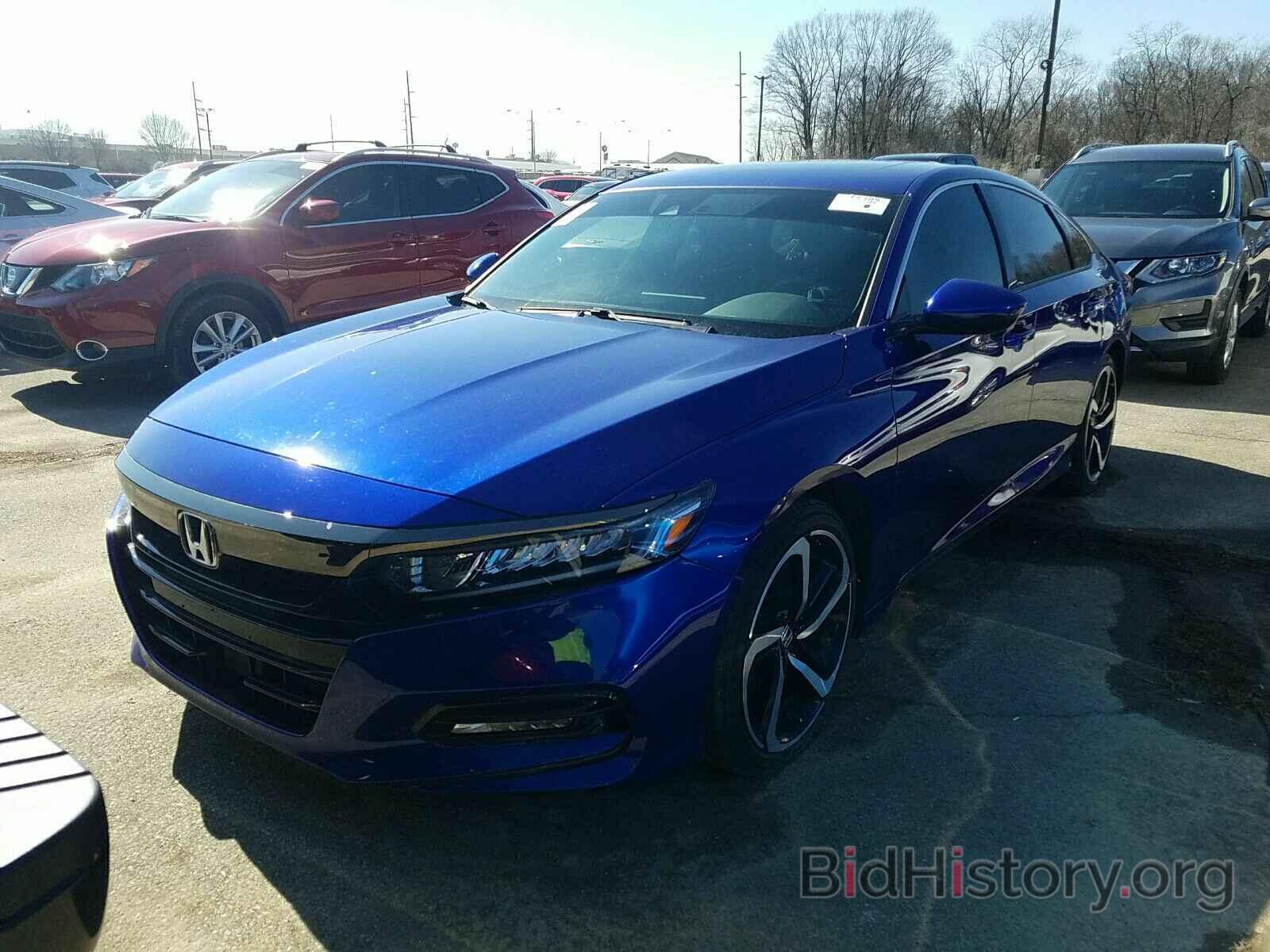 Photo 1HGCV2F33KA020561 - Honda Accord Sedan 2019