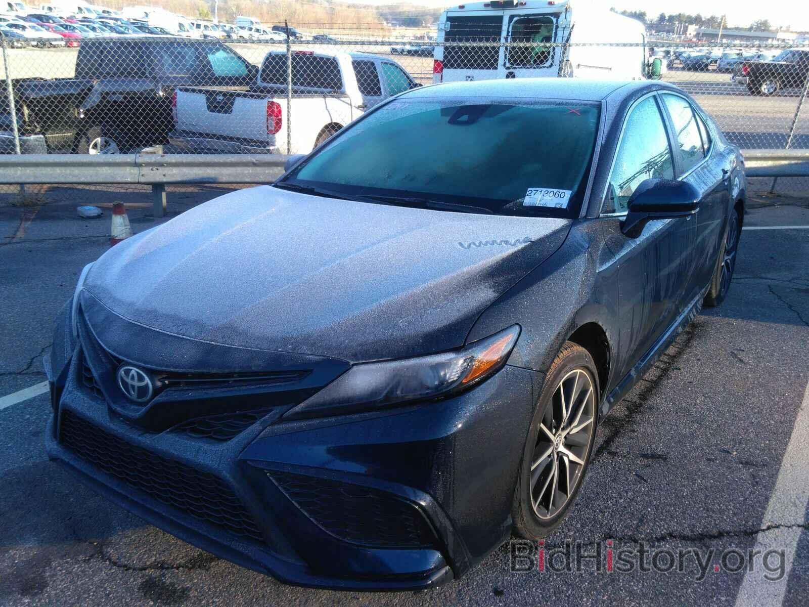 Photo 4T1G11AK6MU406067 - Toyota Camry 2021