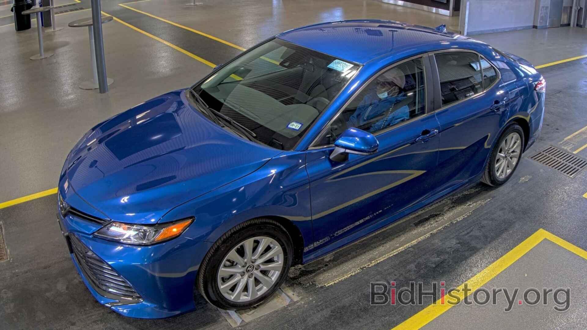 Photo 4T1B11HK6KU294531 - Toyota Camry LE 2019