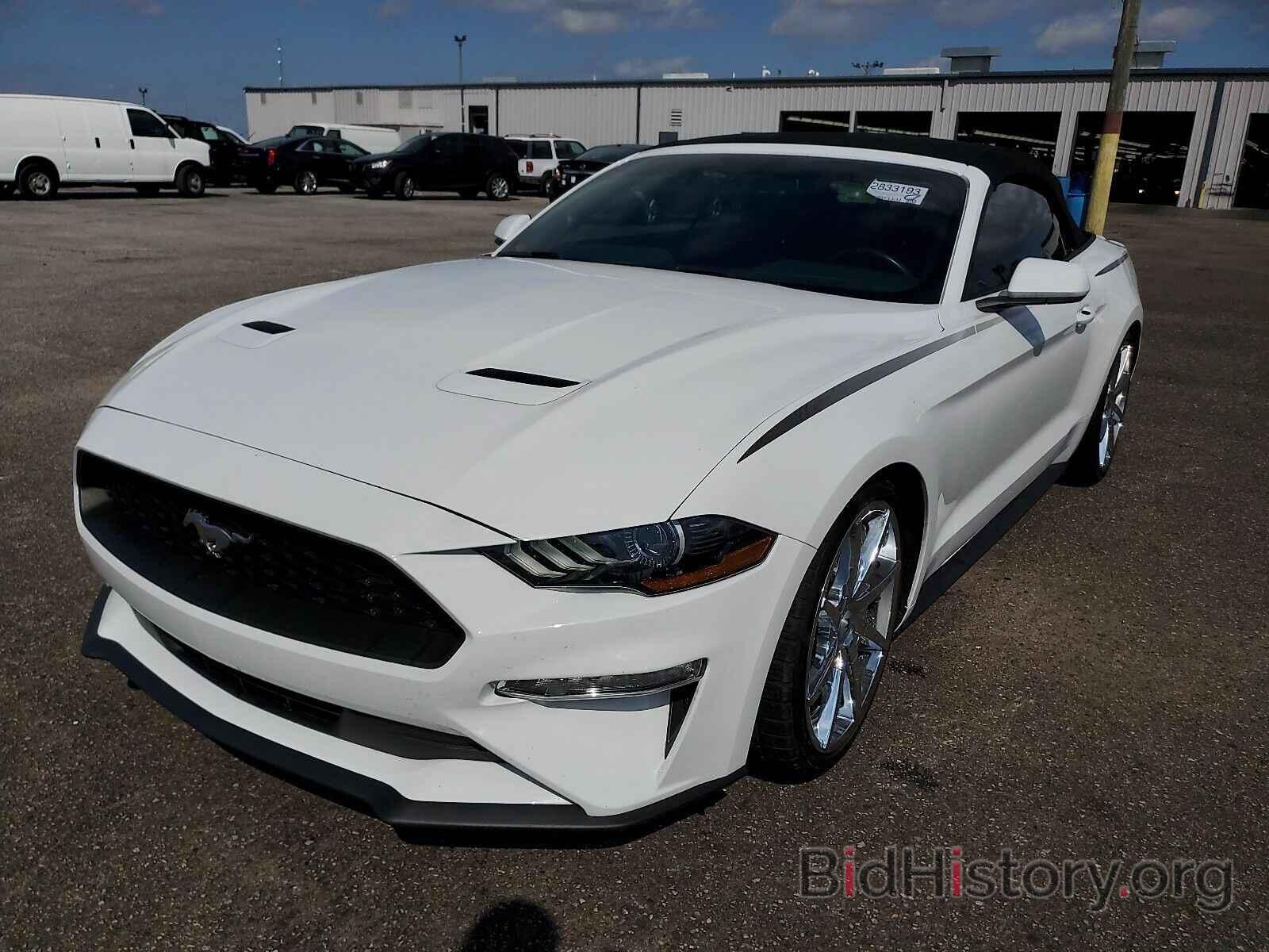 Photo 1FATP8UH2K5111717 - Ford Mustang 2019
