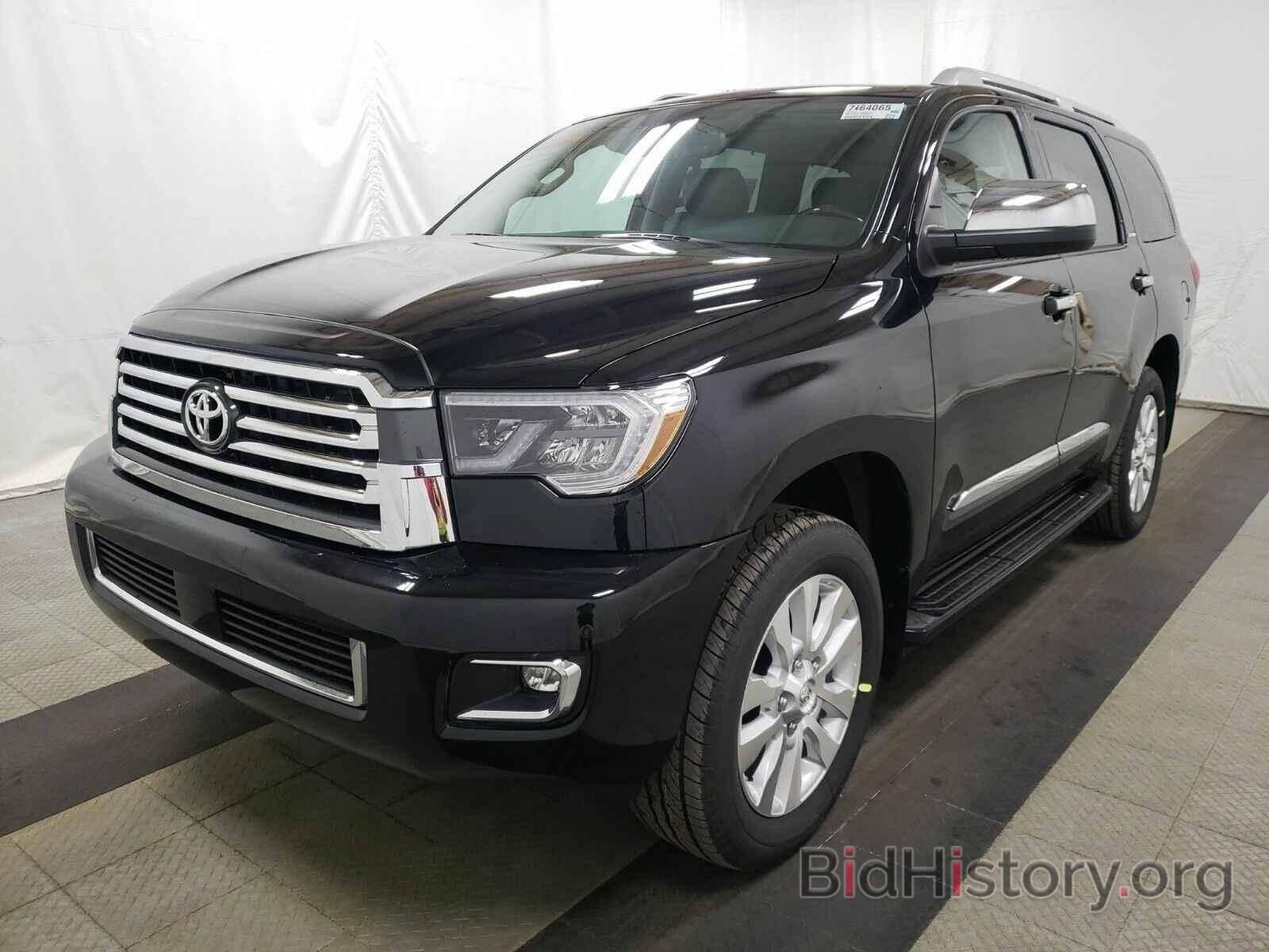 Photo 5TDGY5A15MS075811 - Toyota Sequoia 2021