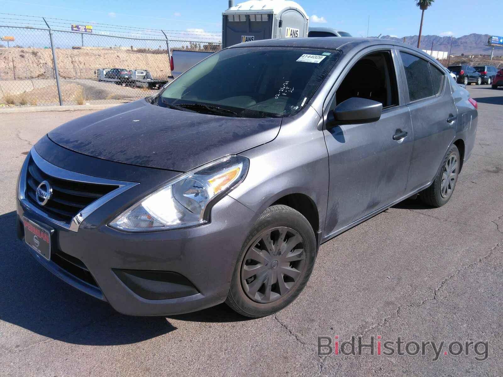 Photo 3N1CN7AP4KL809691 - Nissan Versa Sedan 2019