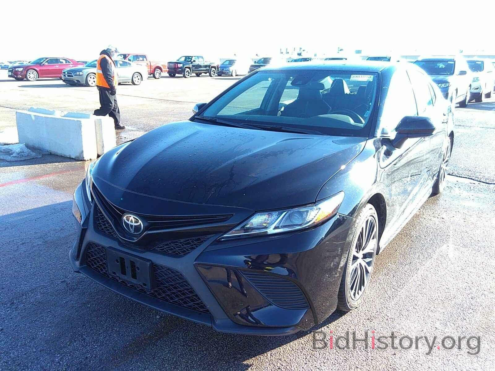 Photo 4T1G11AK4LU942773 - Toyota Camry 2020