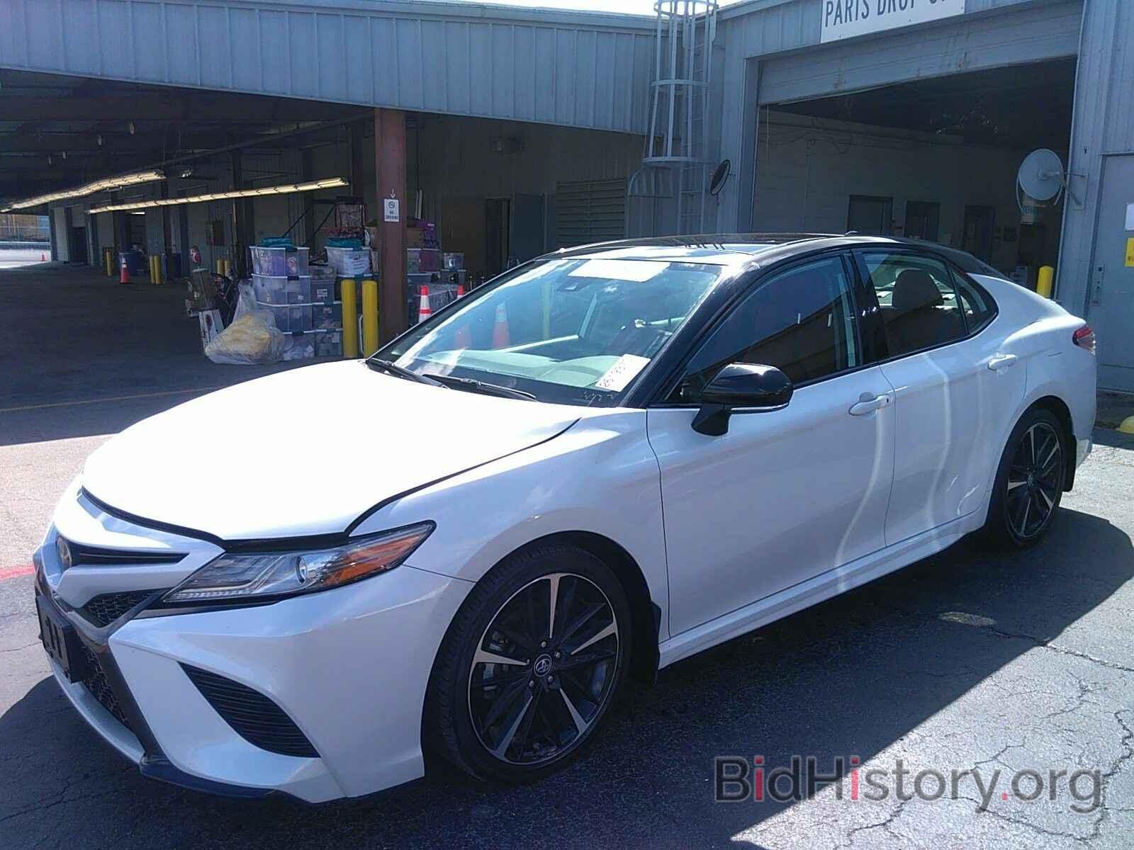 Photo 4T1B61HK6KU261482 - Toyota Camry 2019