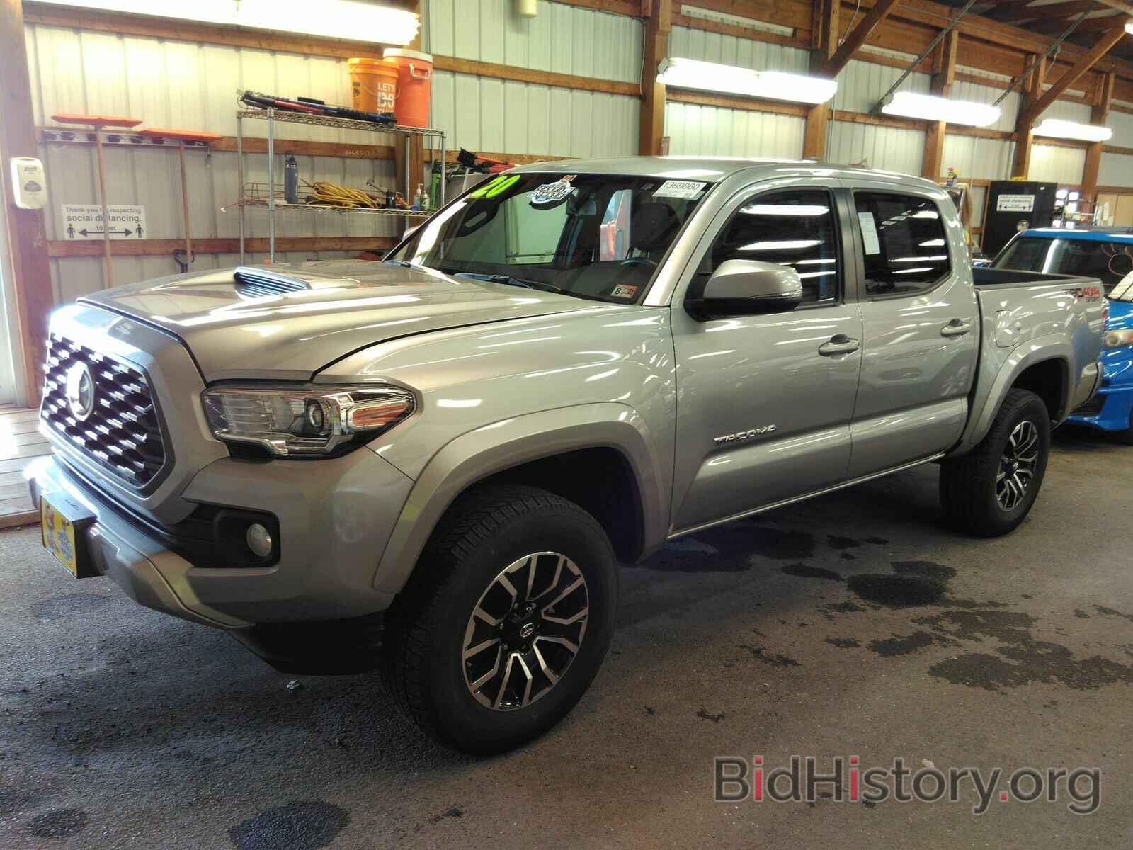 Photo 5TFCZ5AN4LX222580 - Toyota Tacoma 4WD 2020