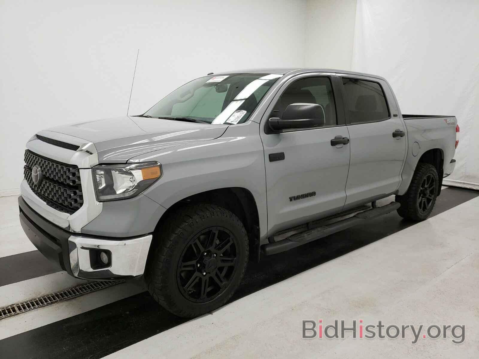 Photo 5TFDW5F14KX796971 - Toyota Tundra 4WD 2019