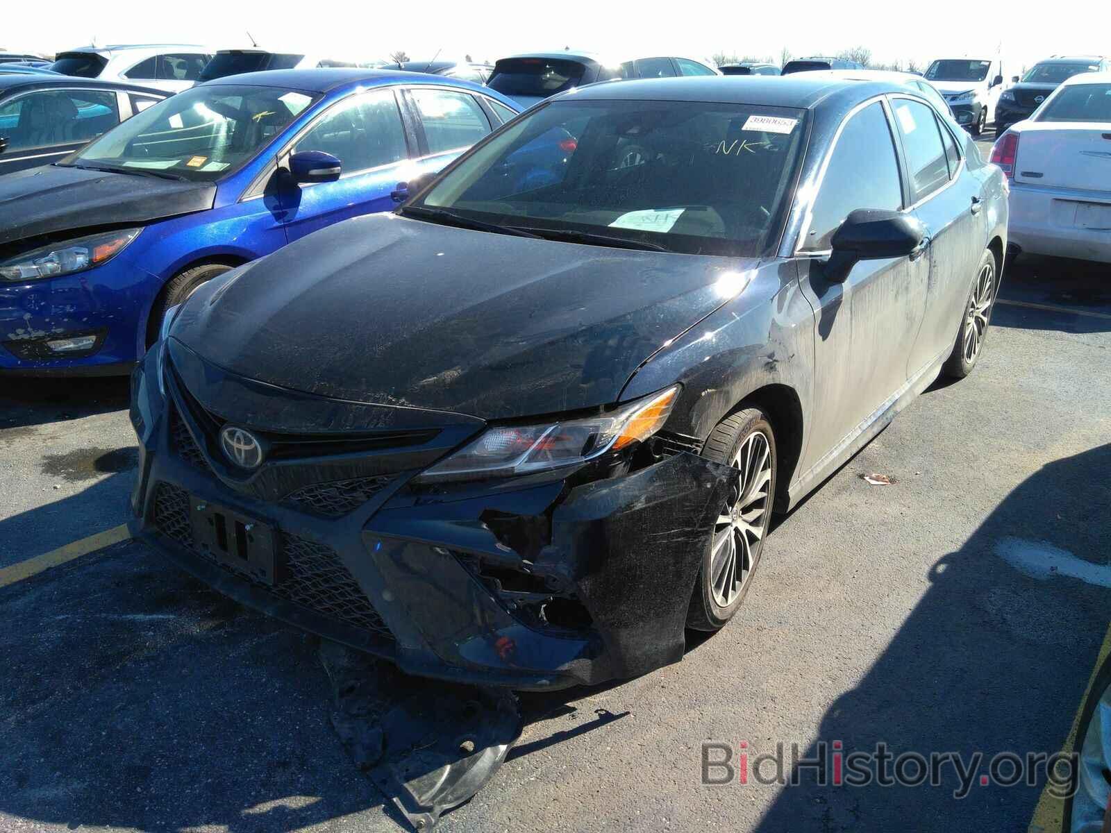 Photo 4T1G11AK2LU942416 - Toyota Camry 2020