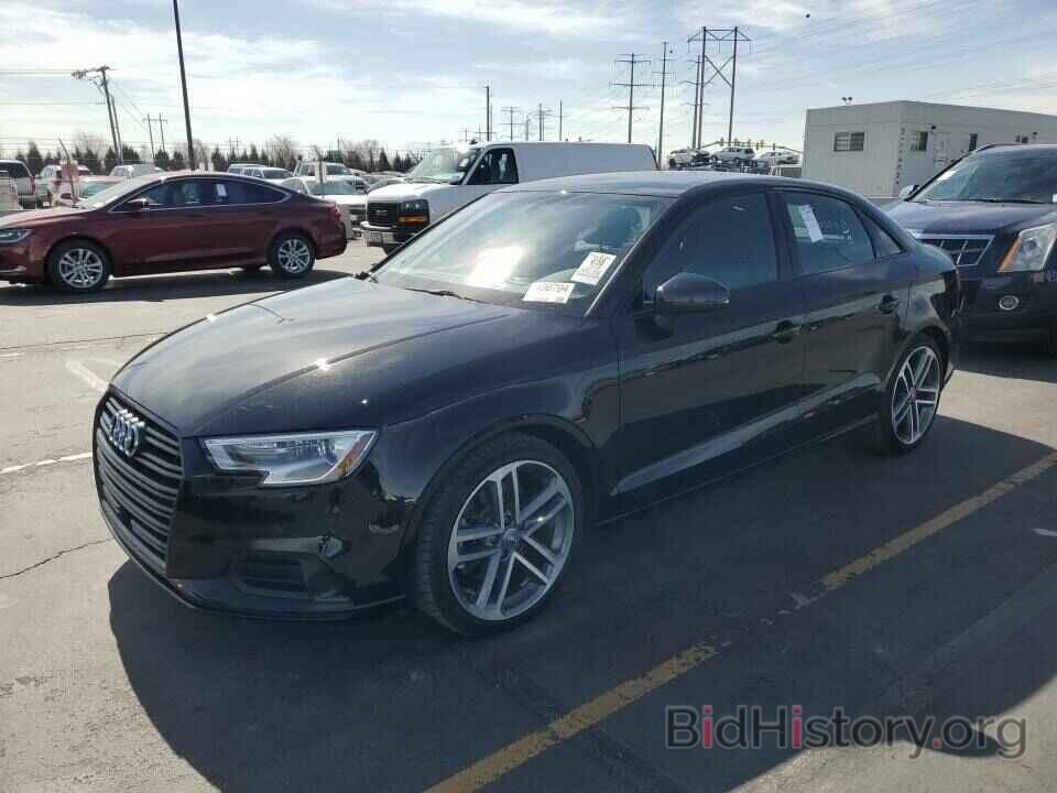 Фотография WAUAUGFF8KA082213 - Audi A3 Sedan 2019