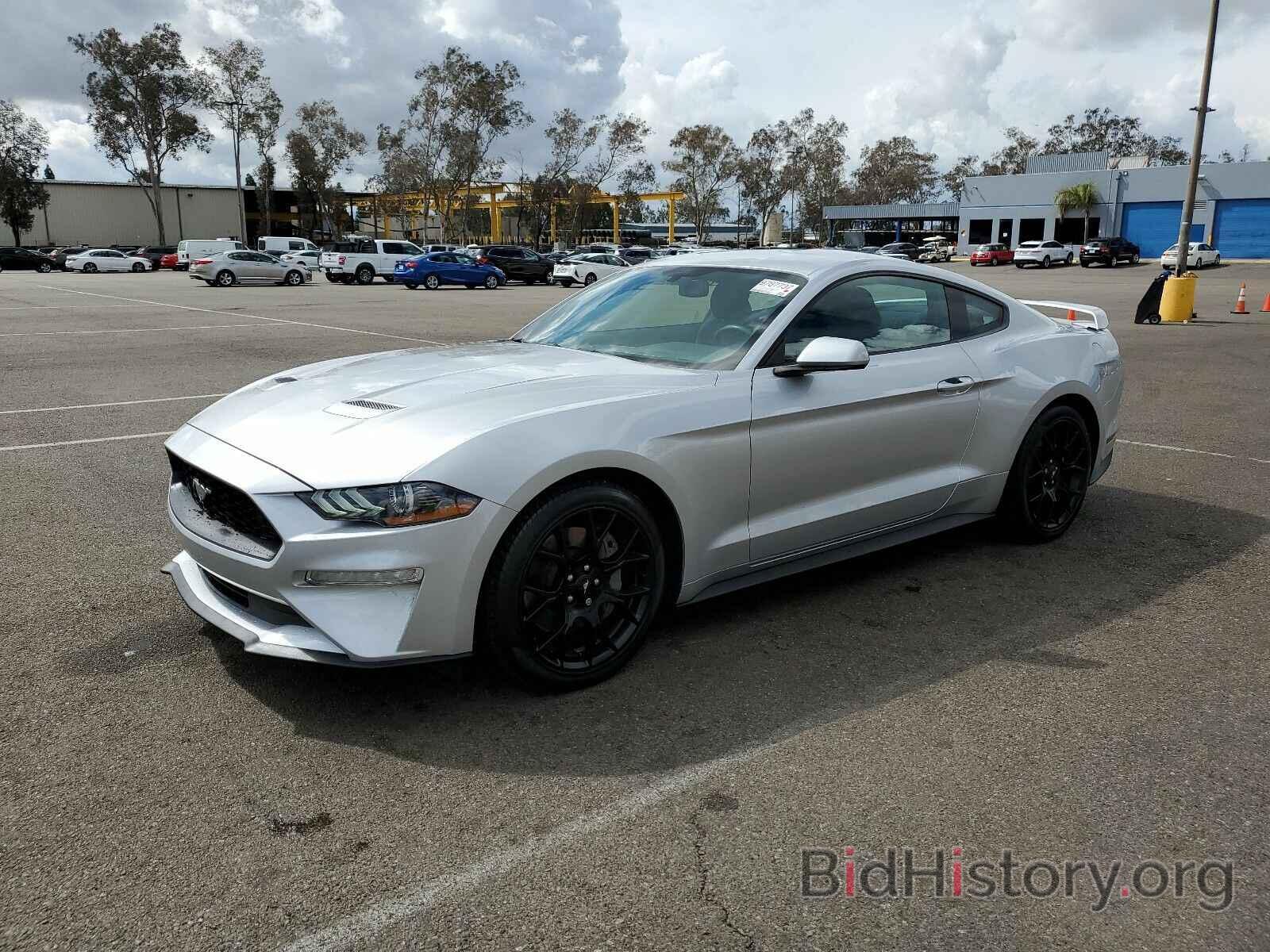 Photo 1FA6P8TH9J5144985 - Ford Mustang 2018