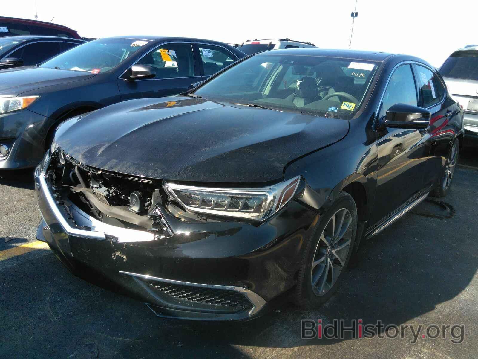 Фотография 19UUB3F54JA004758 - Acura TLX 2018