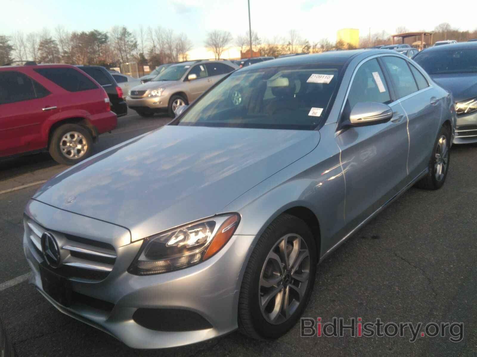 Photo 55SWF4KBXHU223043 - Mercedes-Benz C-Class 2017