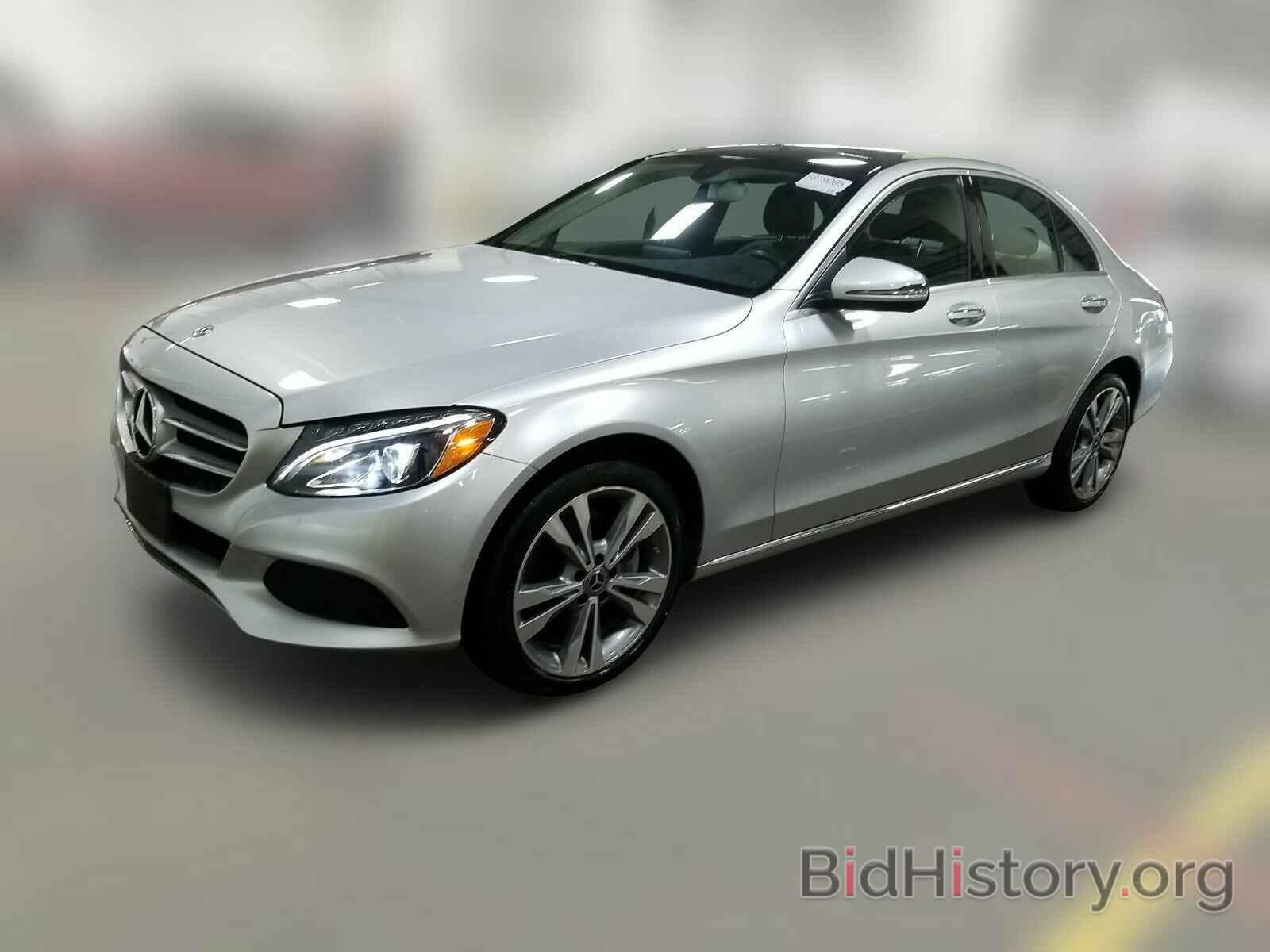 Photo 55SWF4KB1JU253621 - Mercedes-Benz C-Class 2018