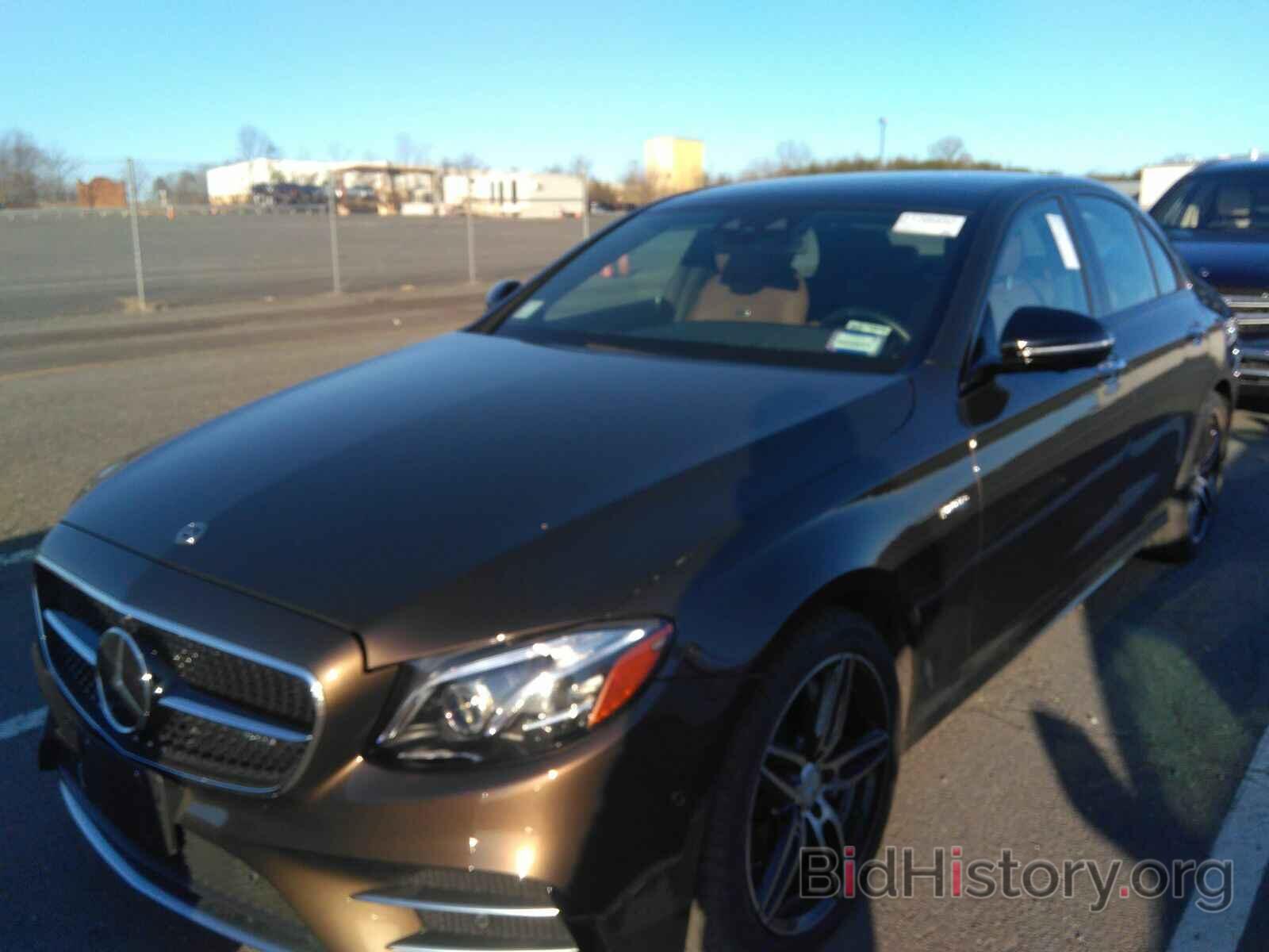 Photo WDDZF6EB0JA386780 - Mercedes-Benz E-Class 2018