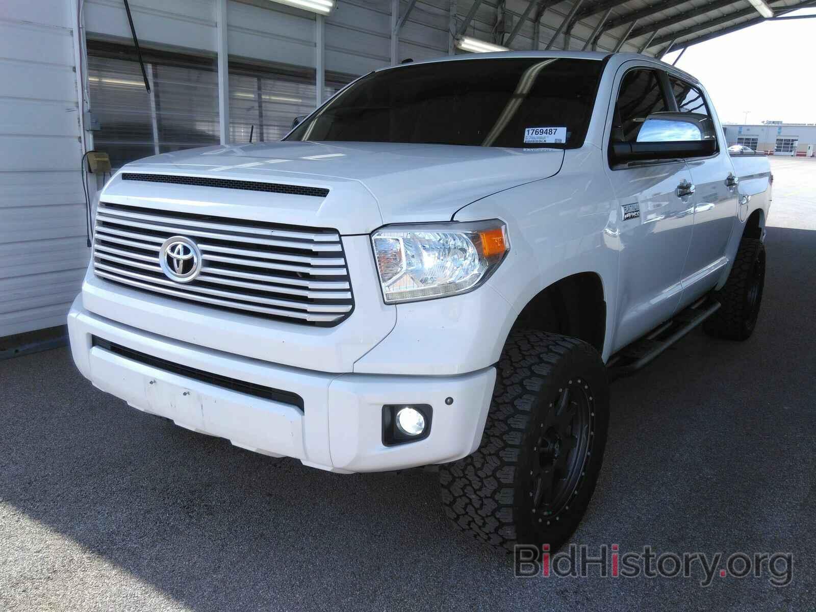 Photo 5TFAW5F19HX586359 - Toyota Tundra 4WD 2017