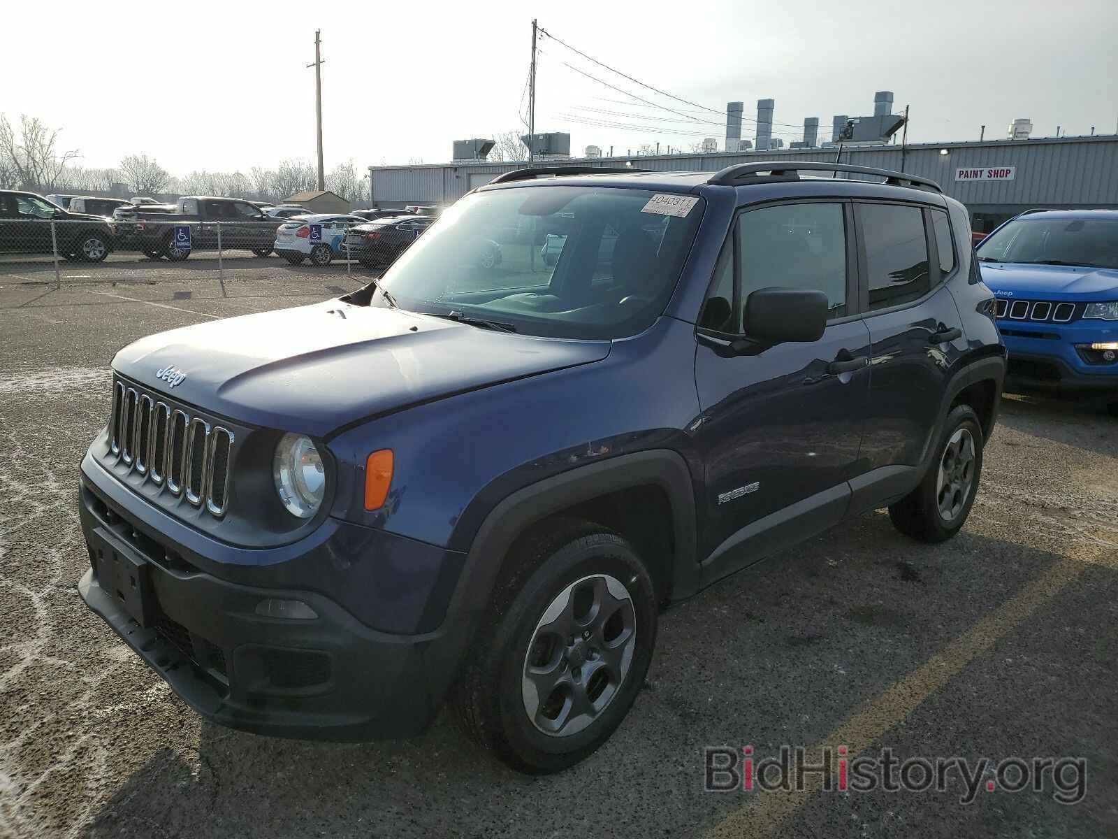 Фотография ZACCJBABXHPF23943 - Jeep Renegade 2017