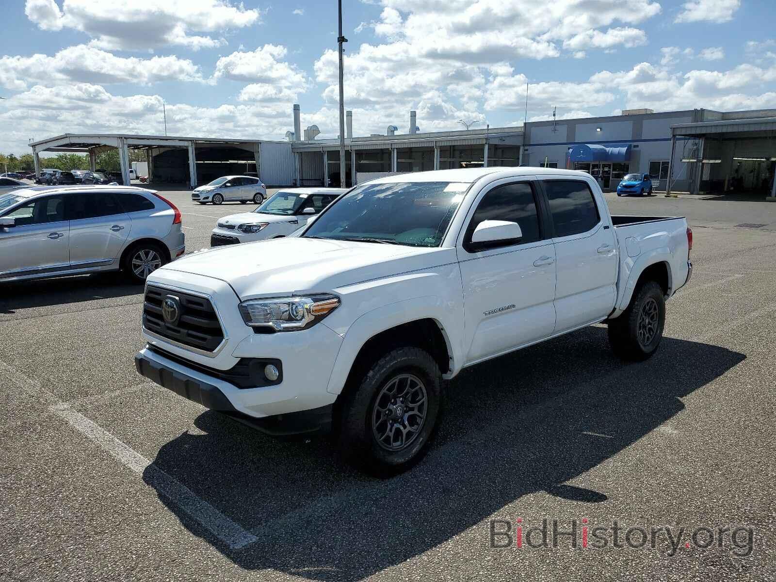 Фотография 5TFAZ5CN0JX058150 - Toyota Tacoma 2018