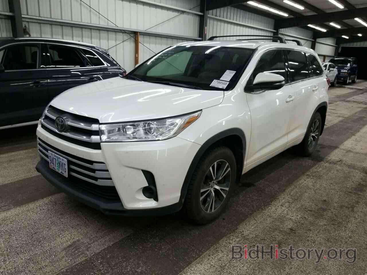 Photo 5TDBZRFH2JS823222 - Toyota Highlander 2018