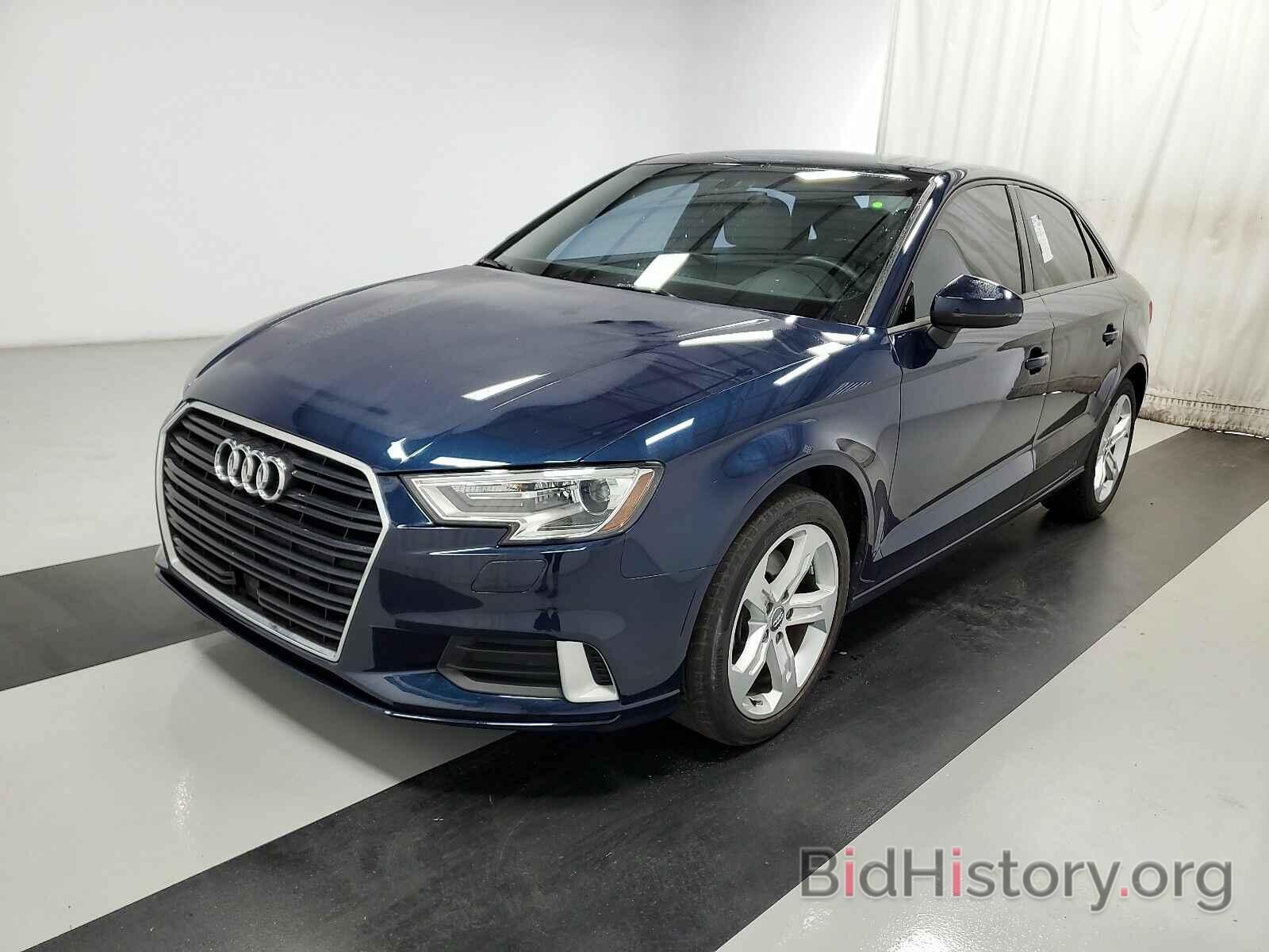 Photo WAUAUGFF3J1038764 - Audi A3 Sedan 2018