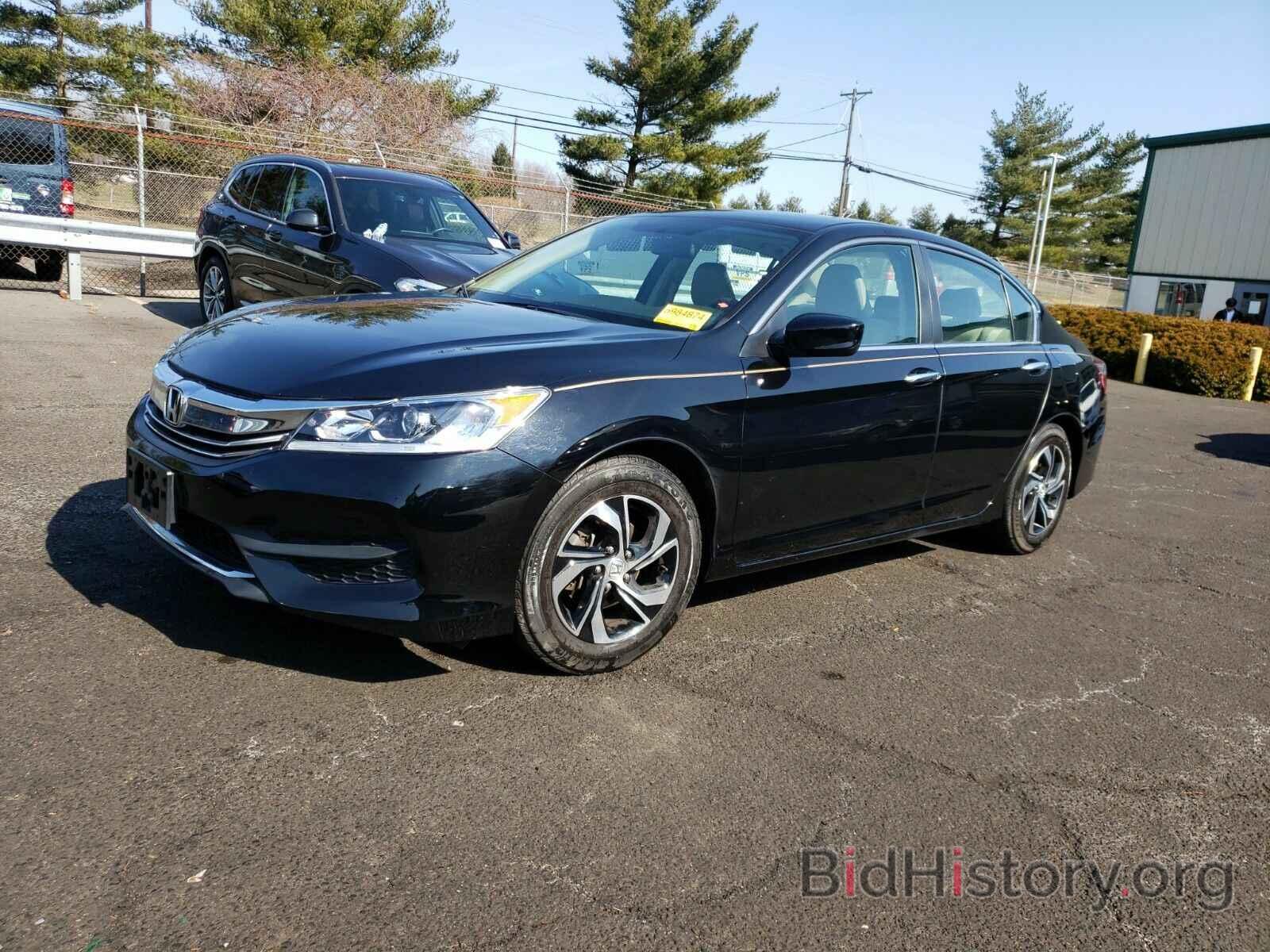 Photo 1HGCR2F3XHA096419 - Honda Accord Sedan 2017