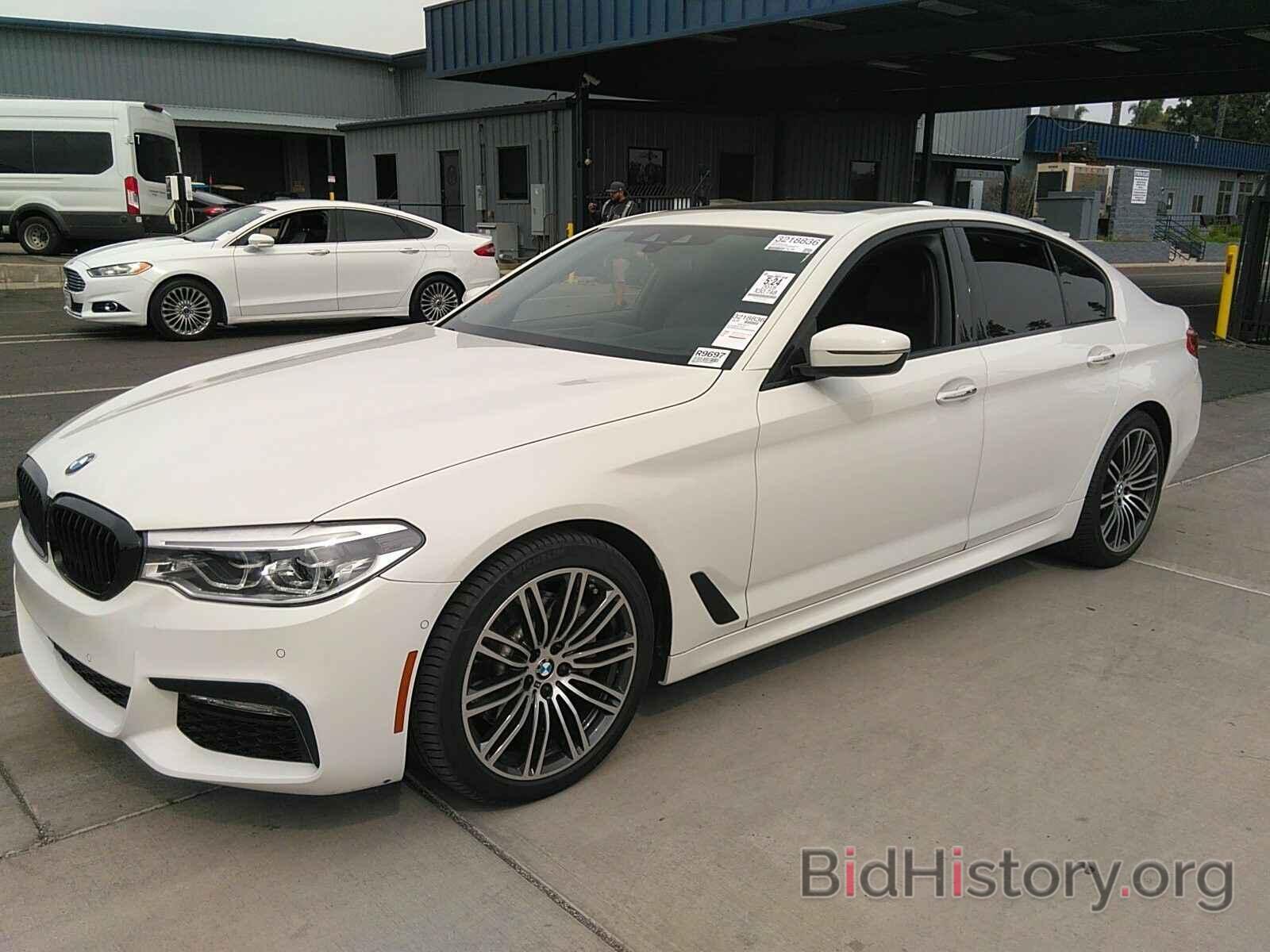 Photo WBAJA5C55JWA38053 - BMW 5 Series 2018