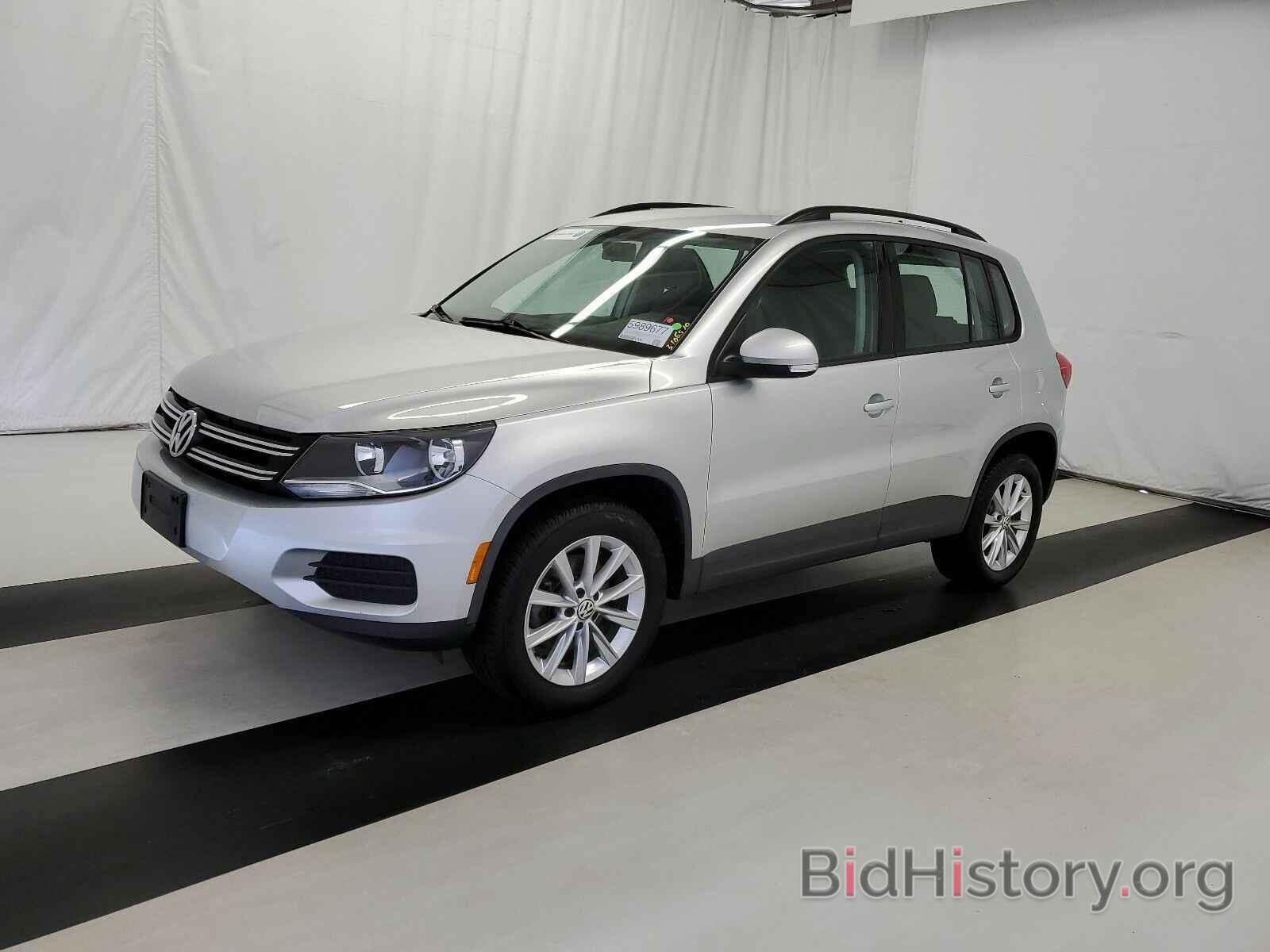 Photo WVGBV7AX8JK001767 - Volkswagen Tiguan Limited 2018