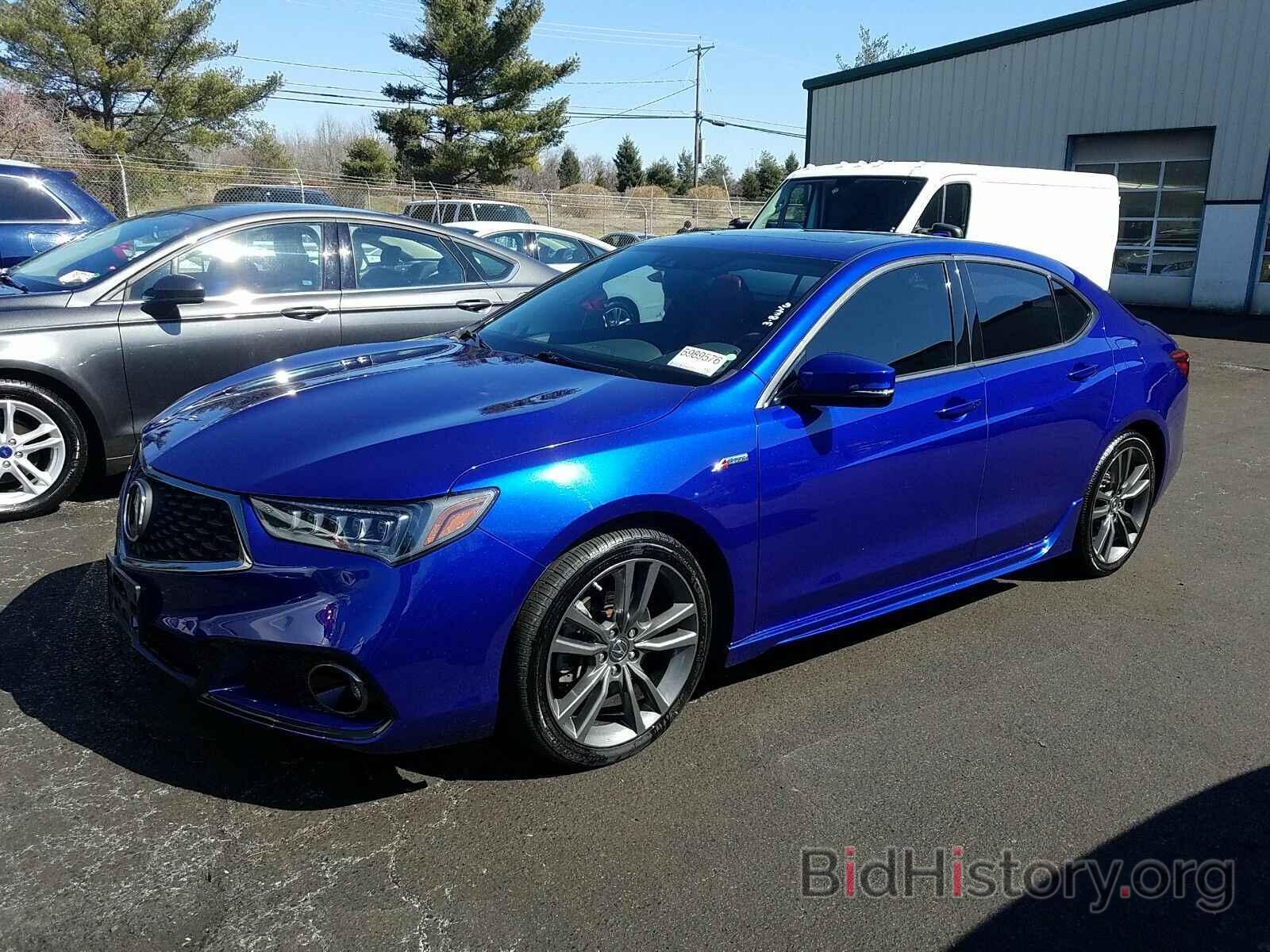 Фотография 19UUB2F65JA010765 - Acura TLX 2018