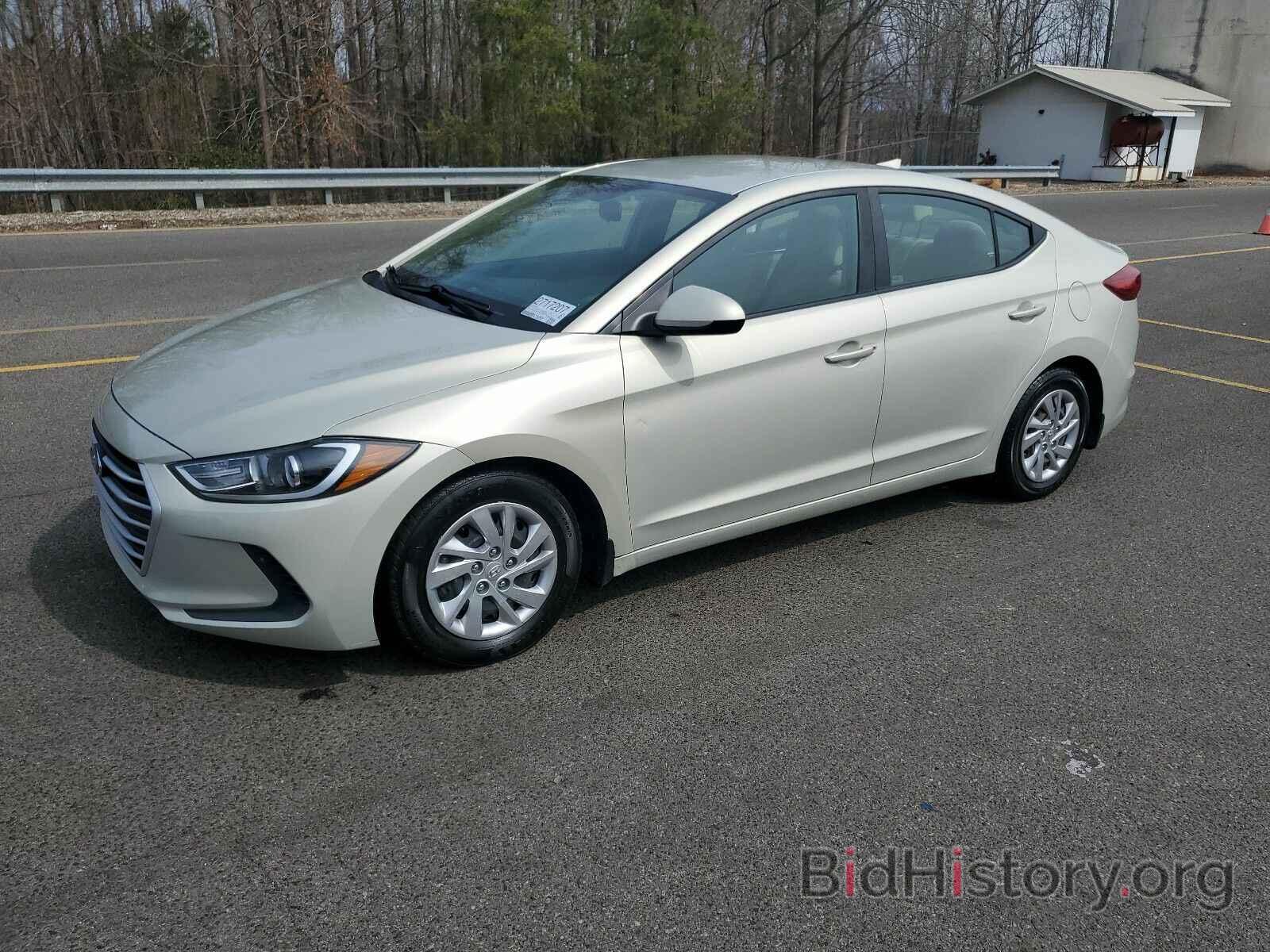 Photo KMHD74LF0HU369851 - Hyundai Elantra SE 2017