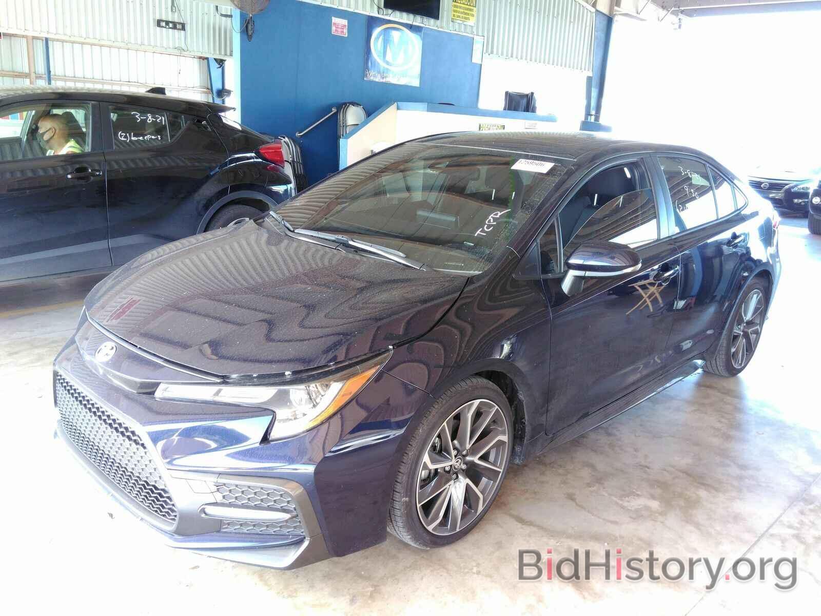 Photo JTDP4RCE5LJ049885 - Toyota Corolla 2020