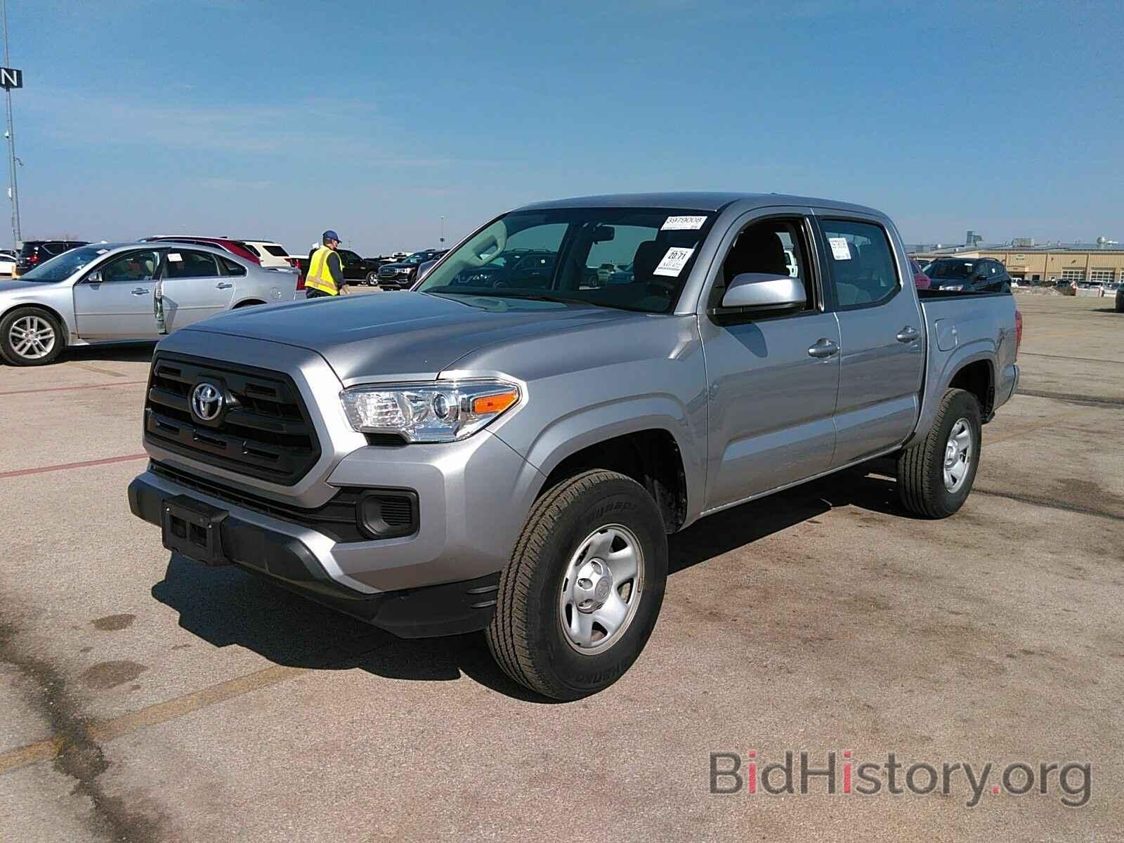 Фотография 5TFCZ5ANXHX107473 - Toyota Tacoma 2017