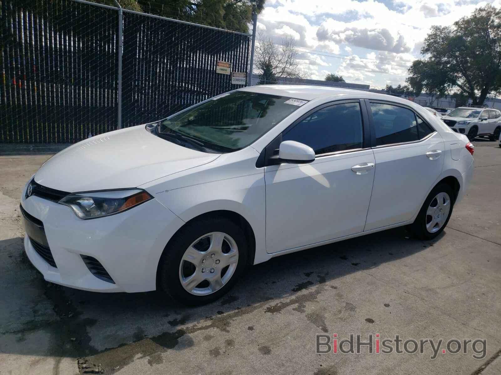 Photo 5YFBURHE6FP227077 - Toyota Corolla 2015