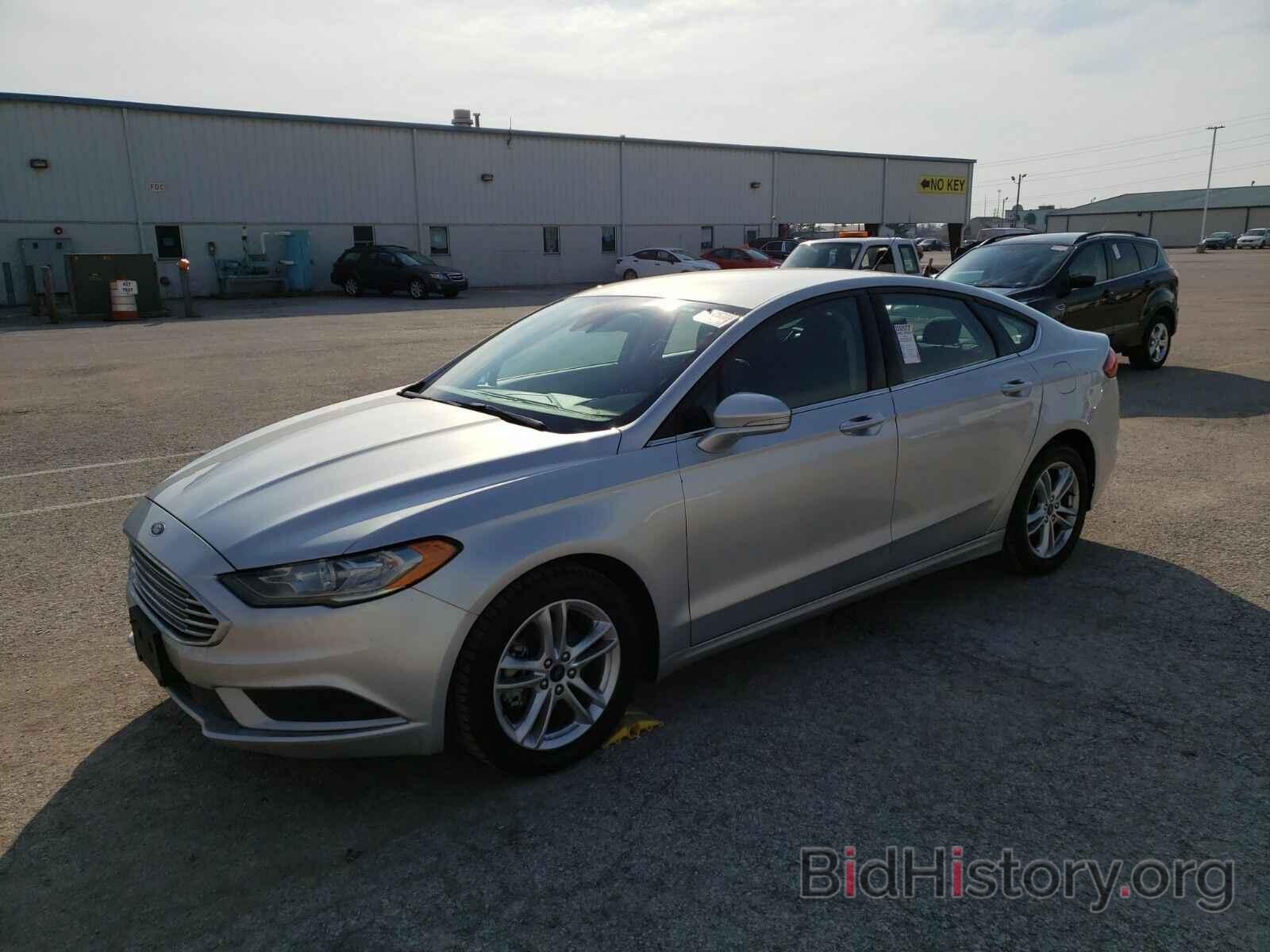 Photo 3FA6P0H76JR257629 - Ford Fusion 2018