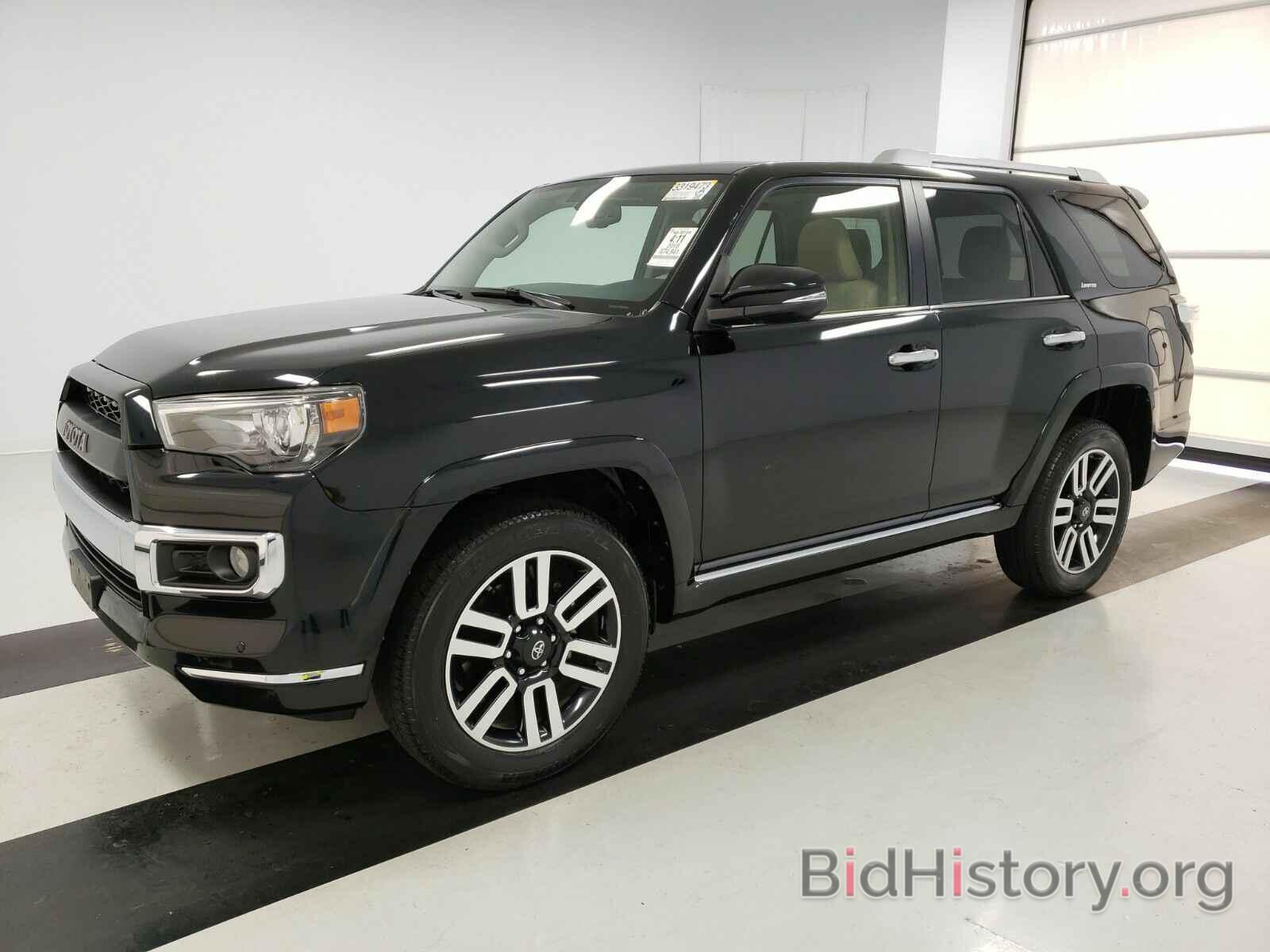 Photo JTEBU5JR9J5519796 - Toyota 4Runner 2018