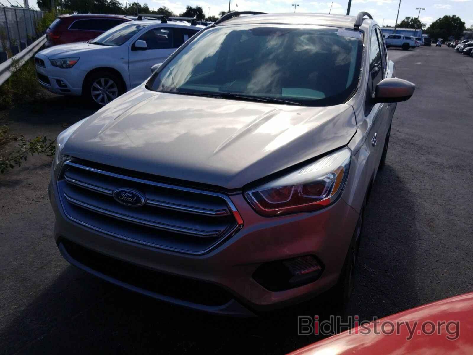 Photo 1FMCU0GD5HUA19654 - Ford Escape 2017