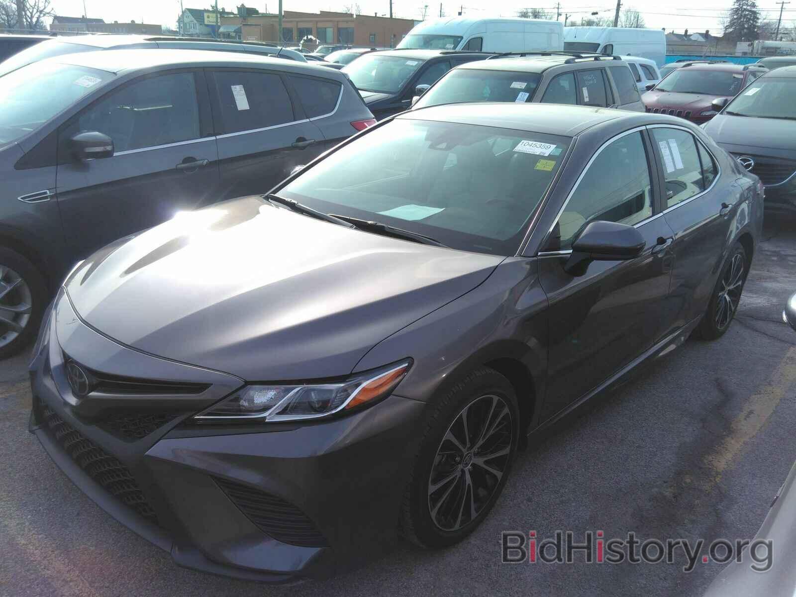 Photo 4T1G11AKXLU358569 - Toyota Camry 2020