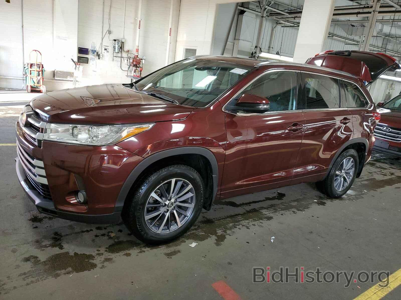 Фотография 5TDJZRFH4JS822746 - Toyota Highlander 2018