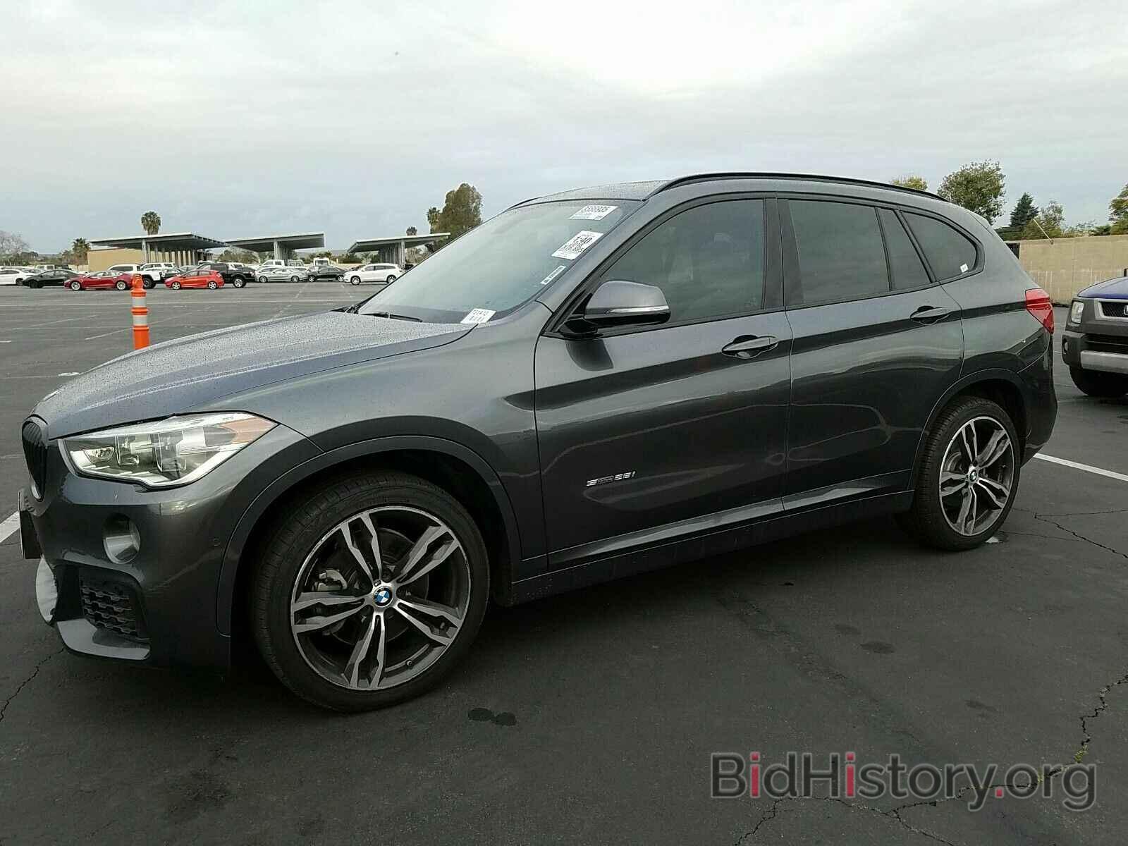 Photo WBXHU7C34J5H40361 - BMW X1 2018