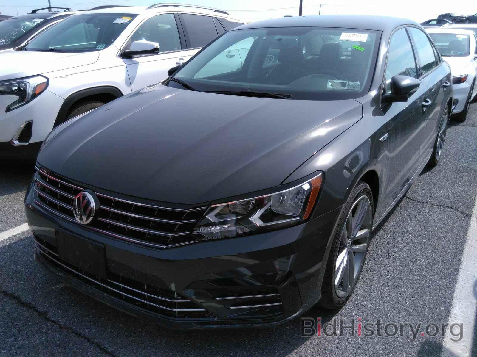 Photo 1VWAA7A30JC022435 - Volkswagen Passat 2018