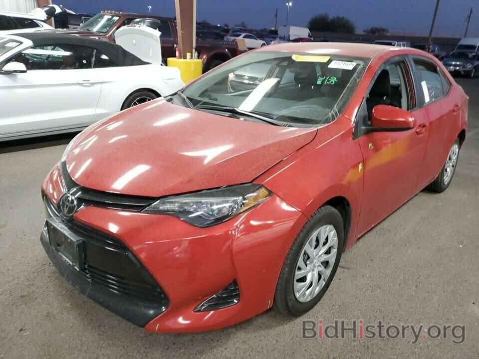 Photo 2T1BURHEXJC070727 - Toyota Corolla LE 2018