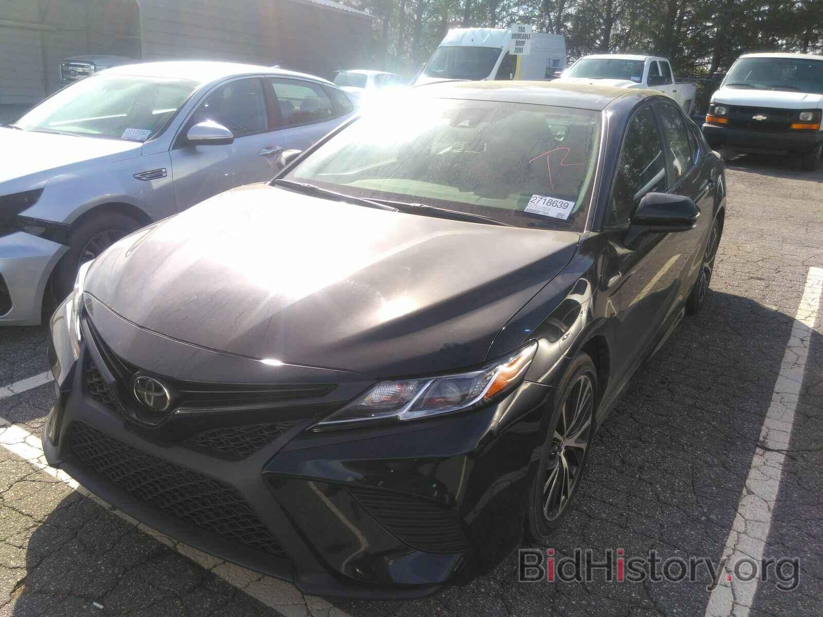 Photo 4T1G11AK7LU328591 - Toyota Camry 2020