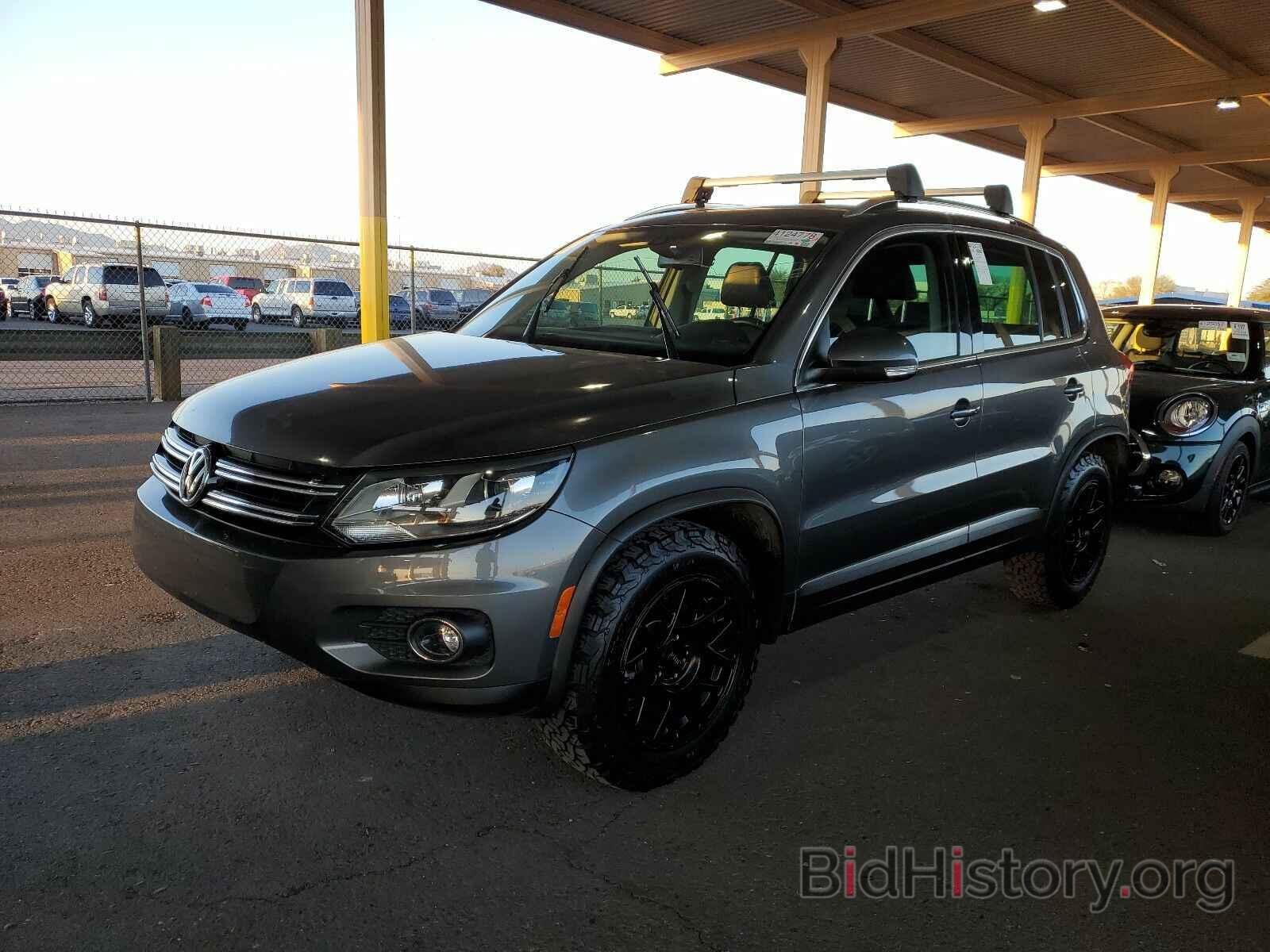 Photo WVGBV7AX8GW530542 - Volkswagen Tiguan 2016